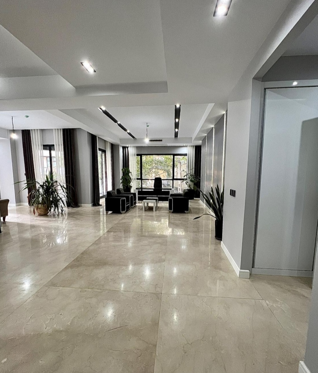 فروش آپارتمان 145 متر فرمانیه بازسازی شده