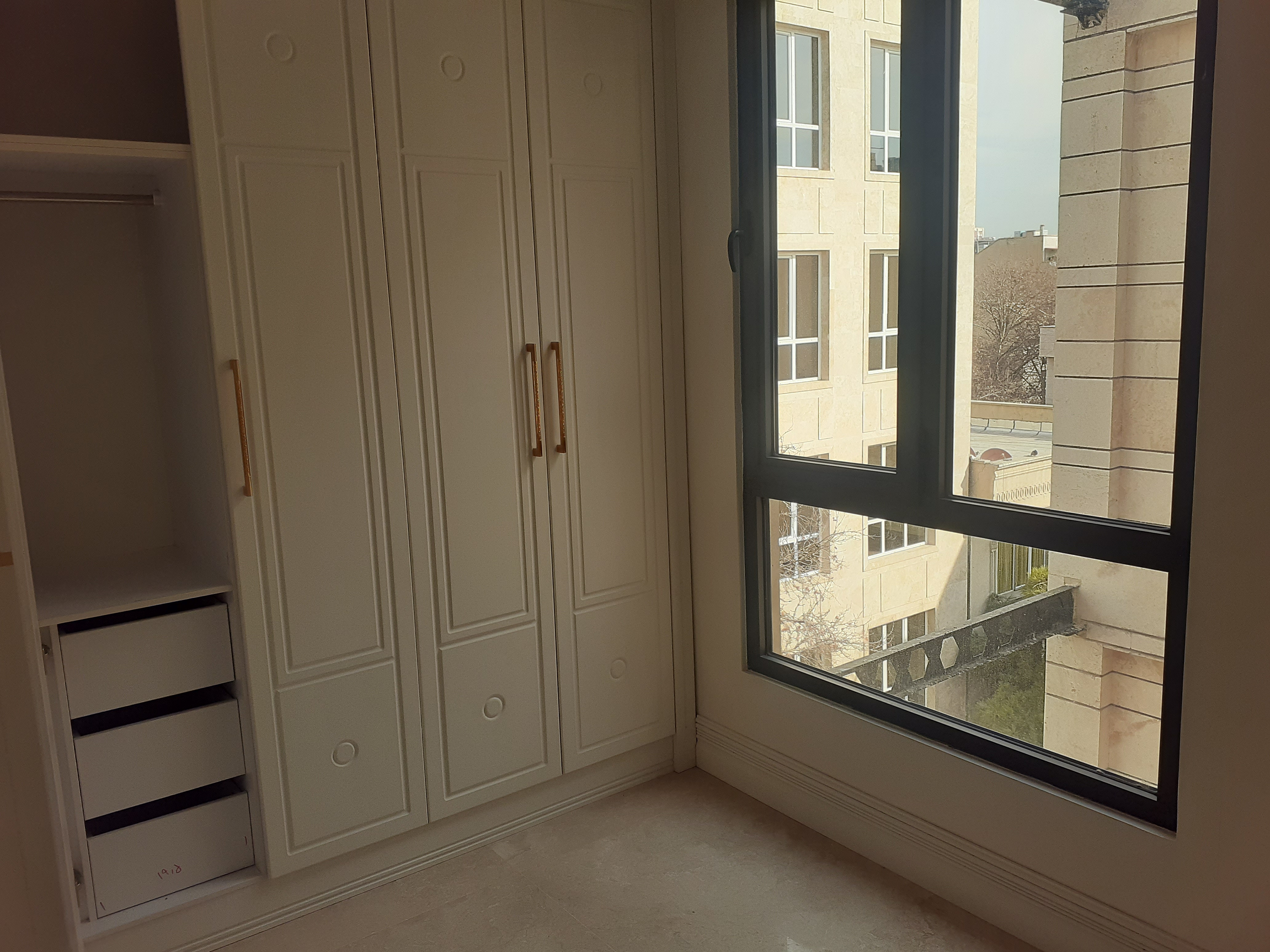 فروش آپارتمان 281 متر دروس 3پارکینگ
