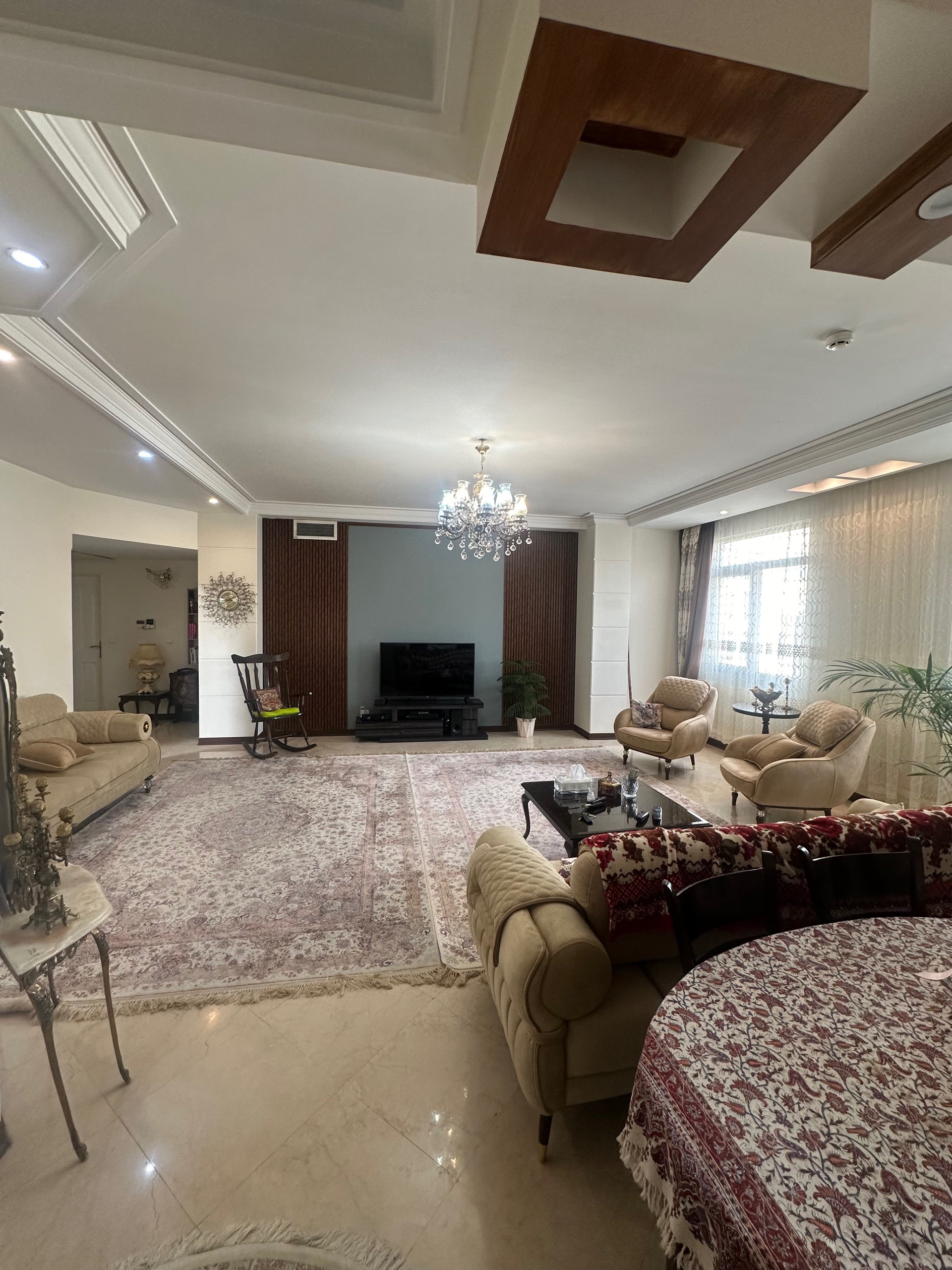 فروش آپارتمان 150 متر دیباجی جنوبی شخصی ساز