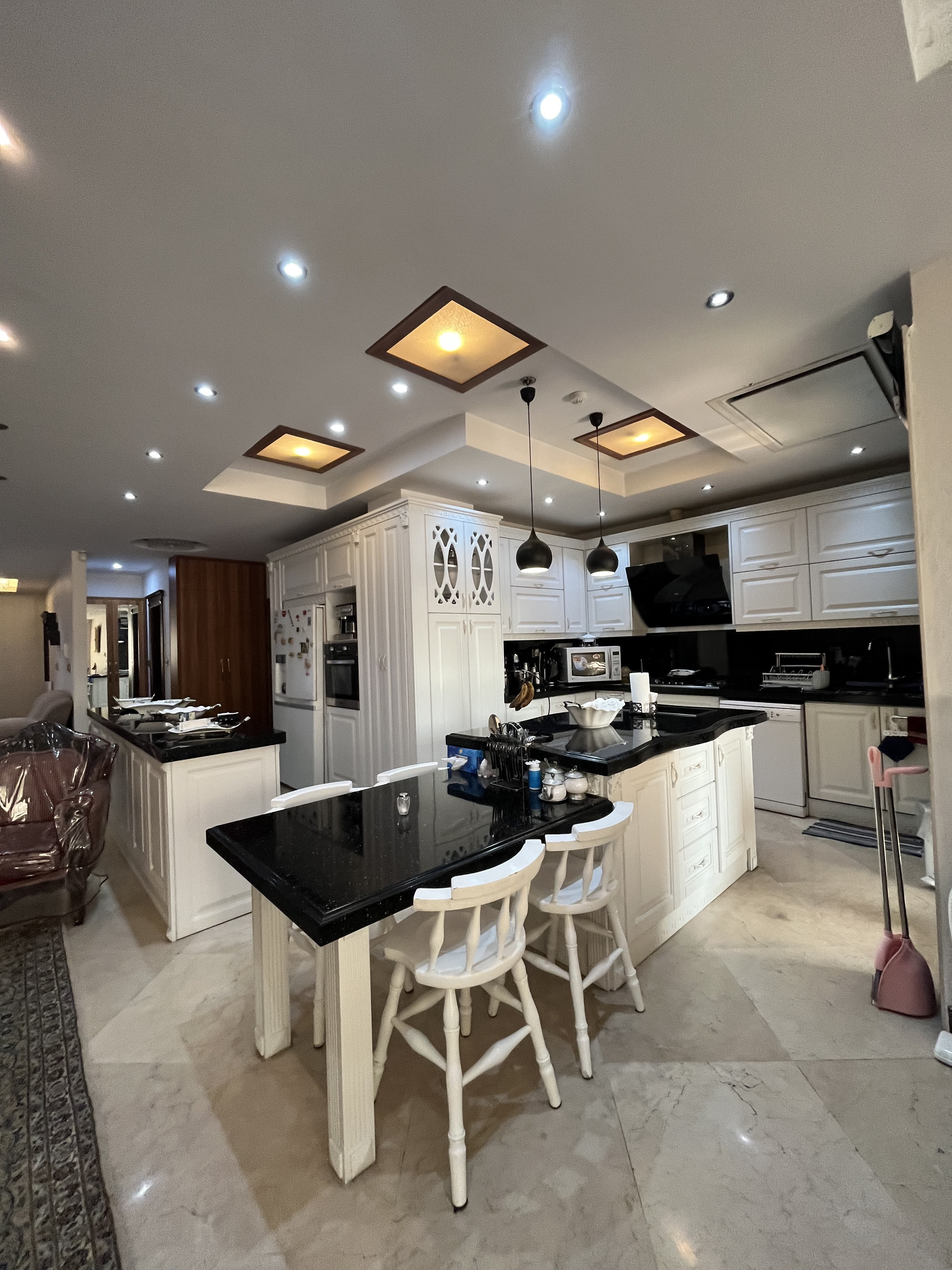 فروش آپارتمان 202متر فرمانیه فول مشاعات