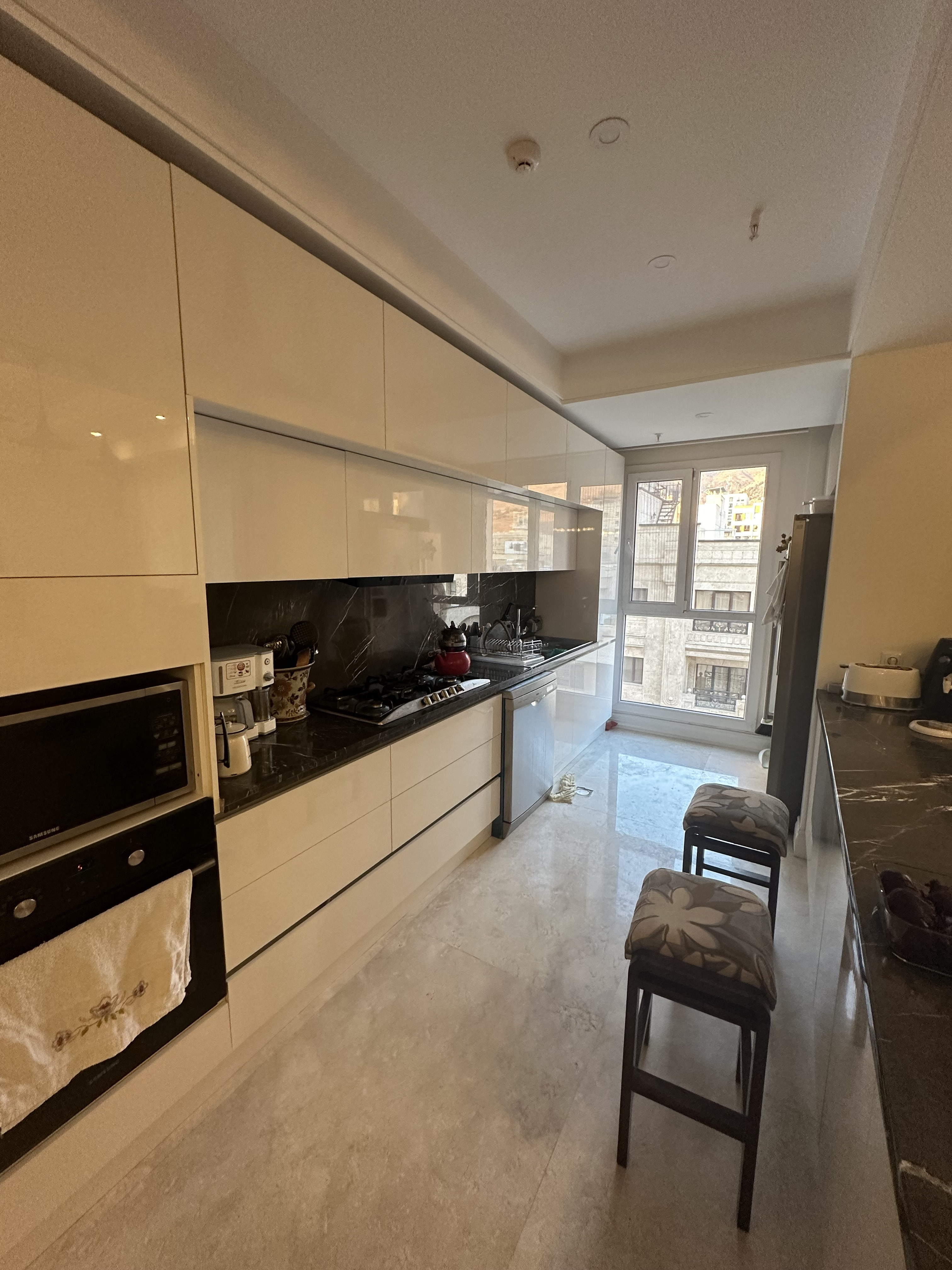 فروش آپارتمان 145 متر آجودانیه تاپ لوکیشن