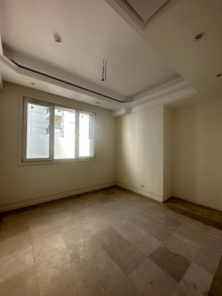 فروش آپارتمان 164متر فرمانیه شرقی بازسازي شده