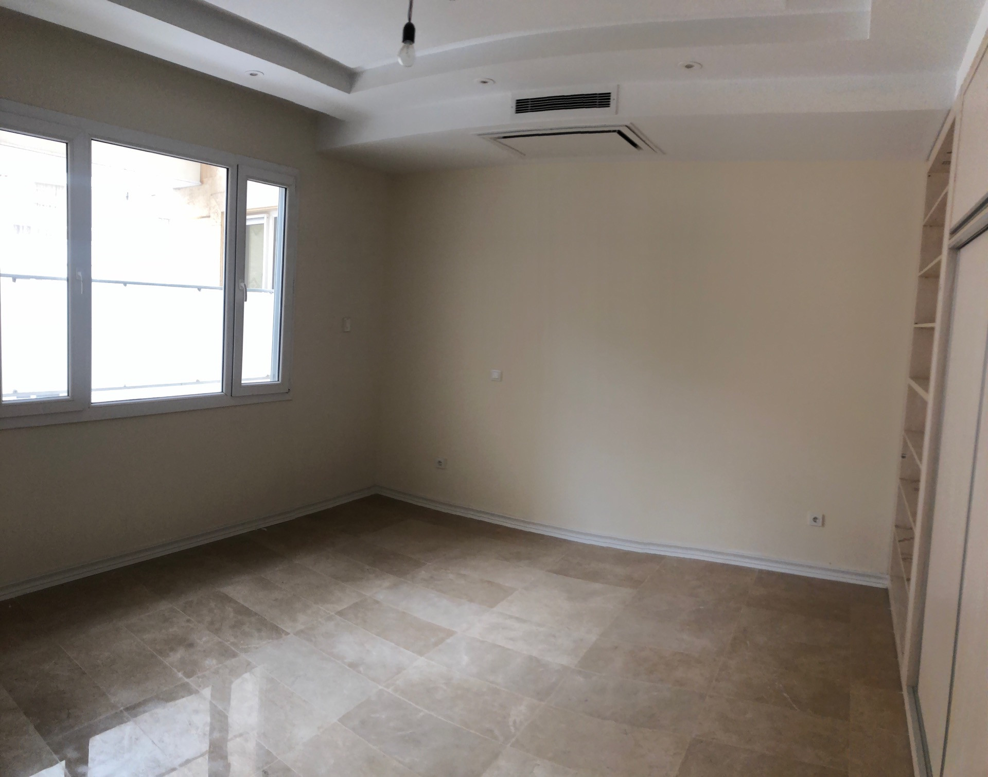 فروش آپارتمان 140 متر کیکاووس ارزنده