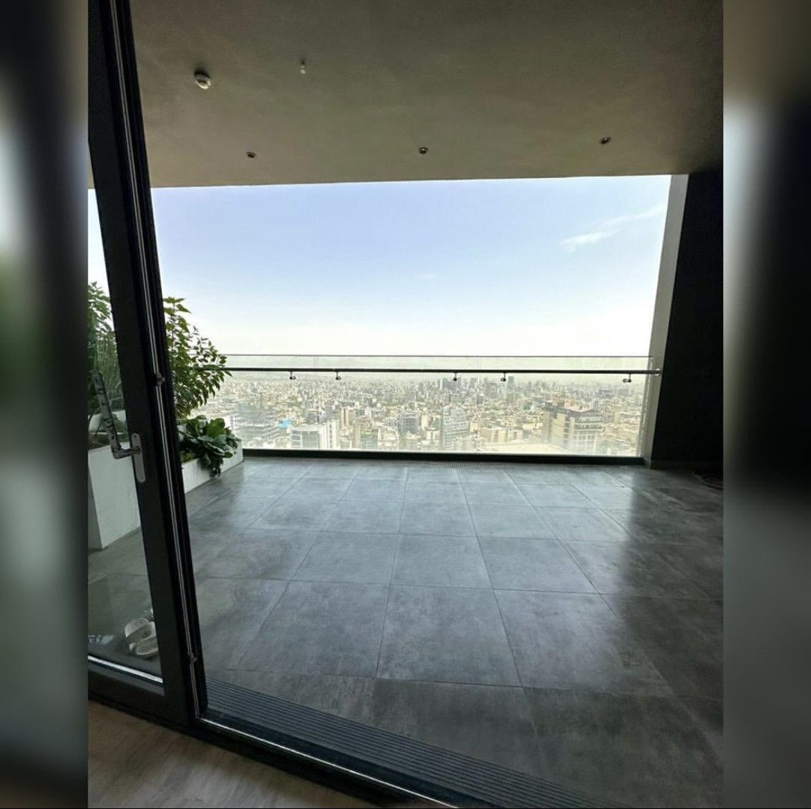 فروش آپارتمان 235 متر فرمانیه برج باغ