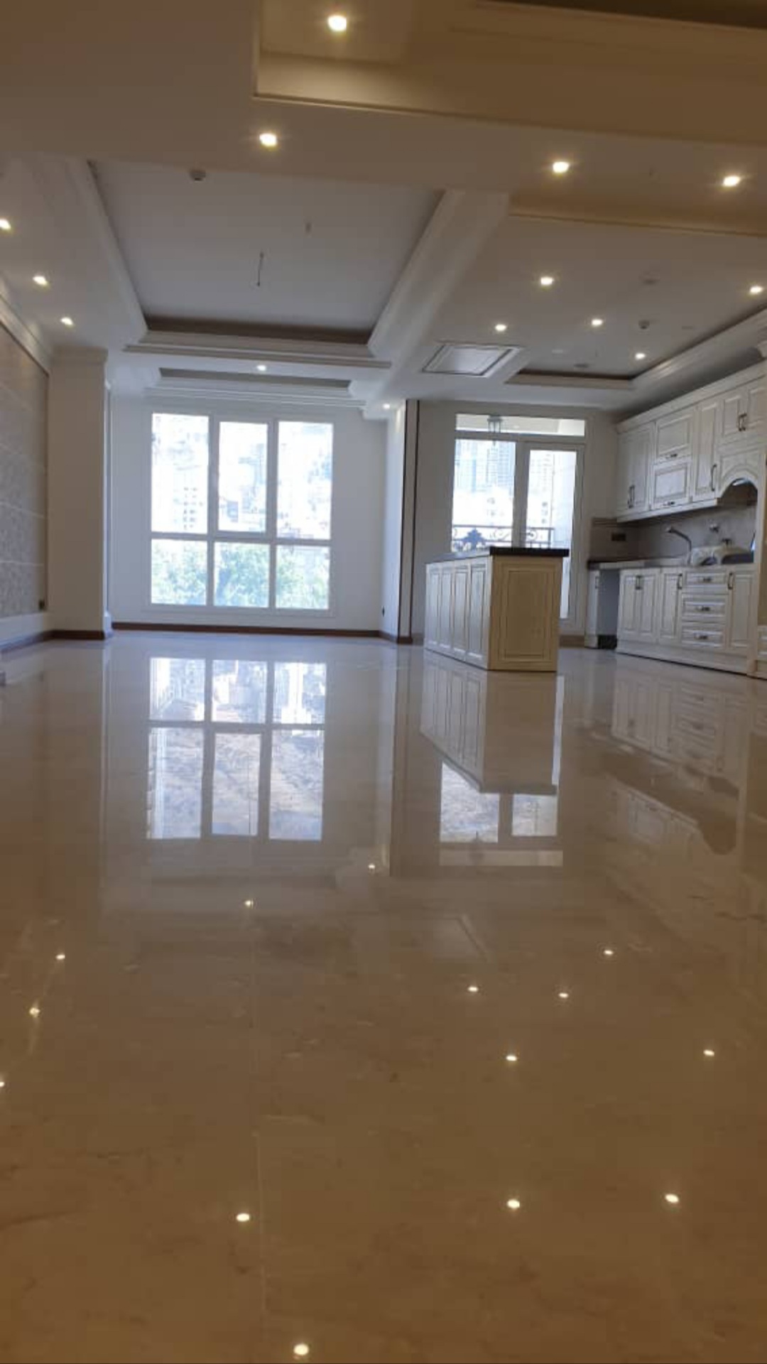 فروش فرمانیه شرقی طبقه هشتم امنیت لوکیشن اول ویو مشجر دسترسی