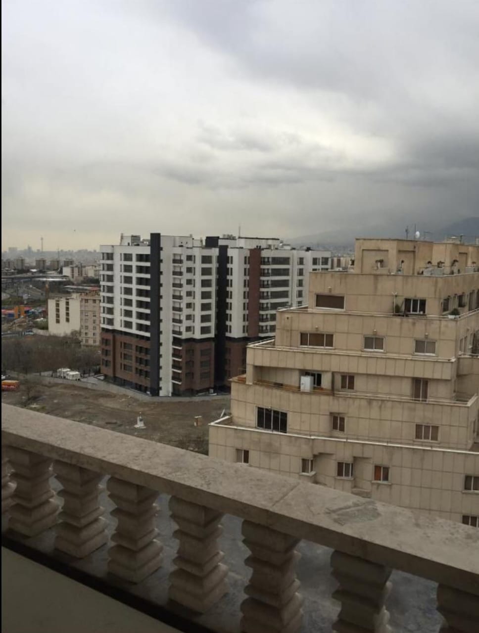 فروش آپارتمان ازگل 117 متر 2 خواب لابی مجلل جیم اجتماعات