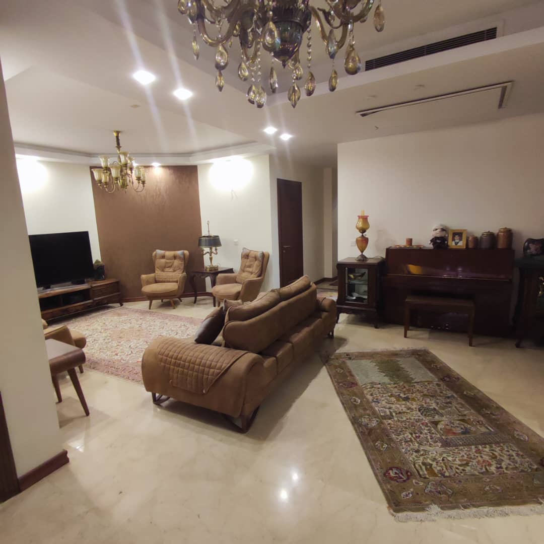 فروش آپارتمان 240متر فرمانیه شرقی