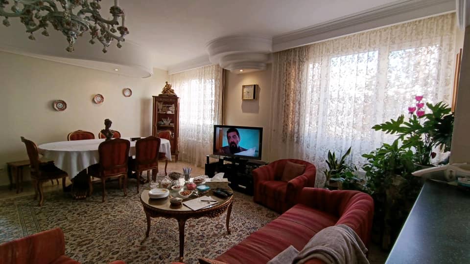 فروس آپارتمان 95متر قلهک طبقه ی آخر نور و نقشه بیمانند فول امکانات