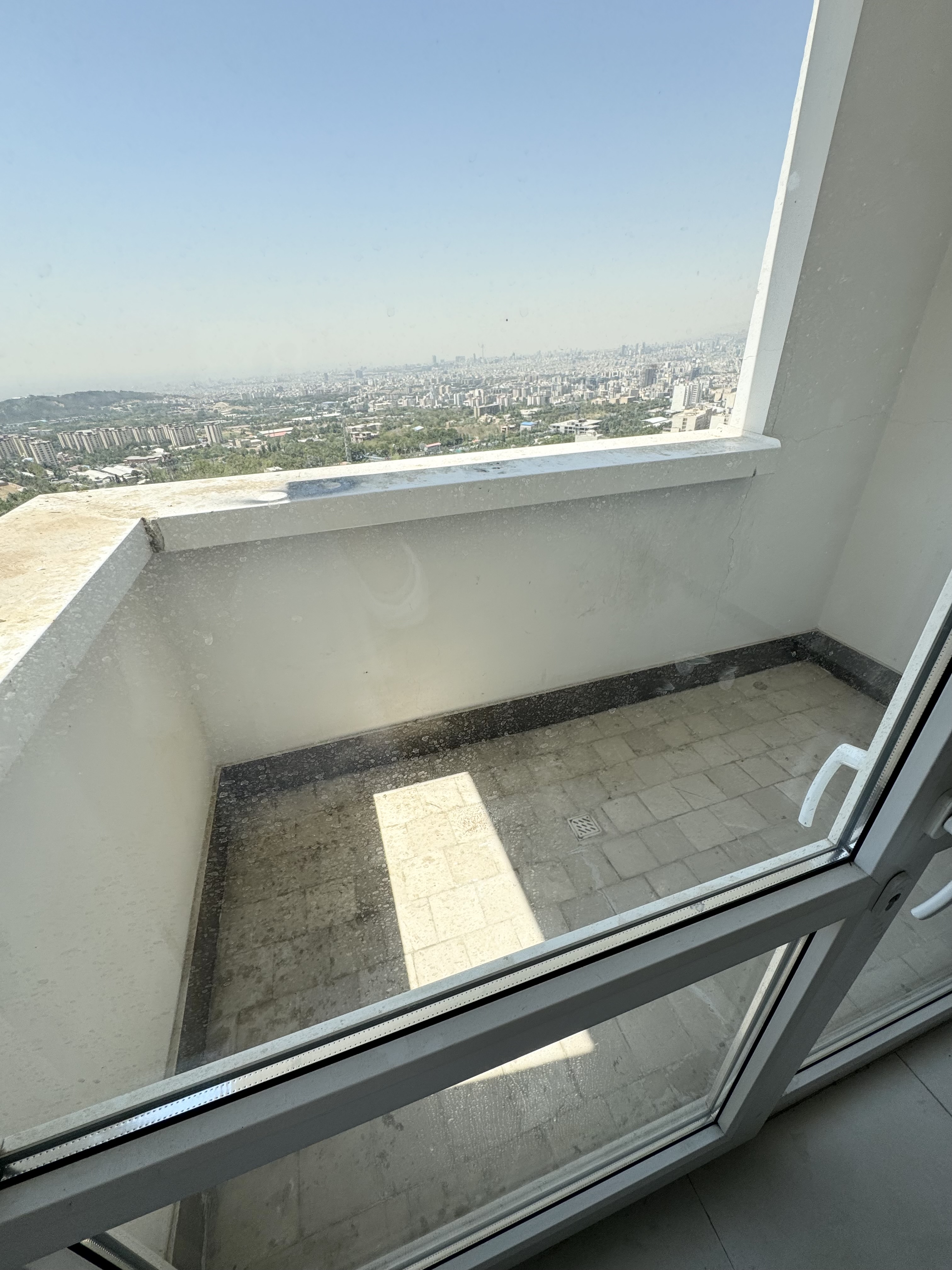اجاره آپارتمان 145 متر سوهانک 2 پارکینگ