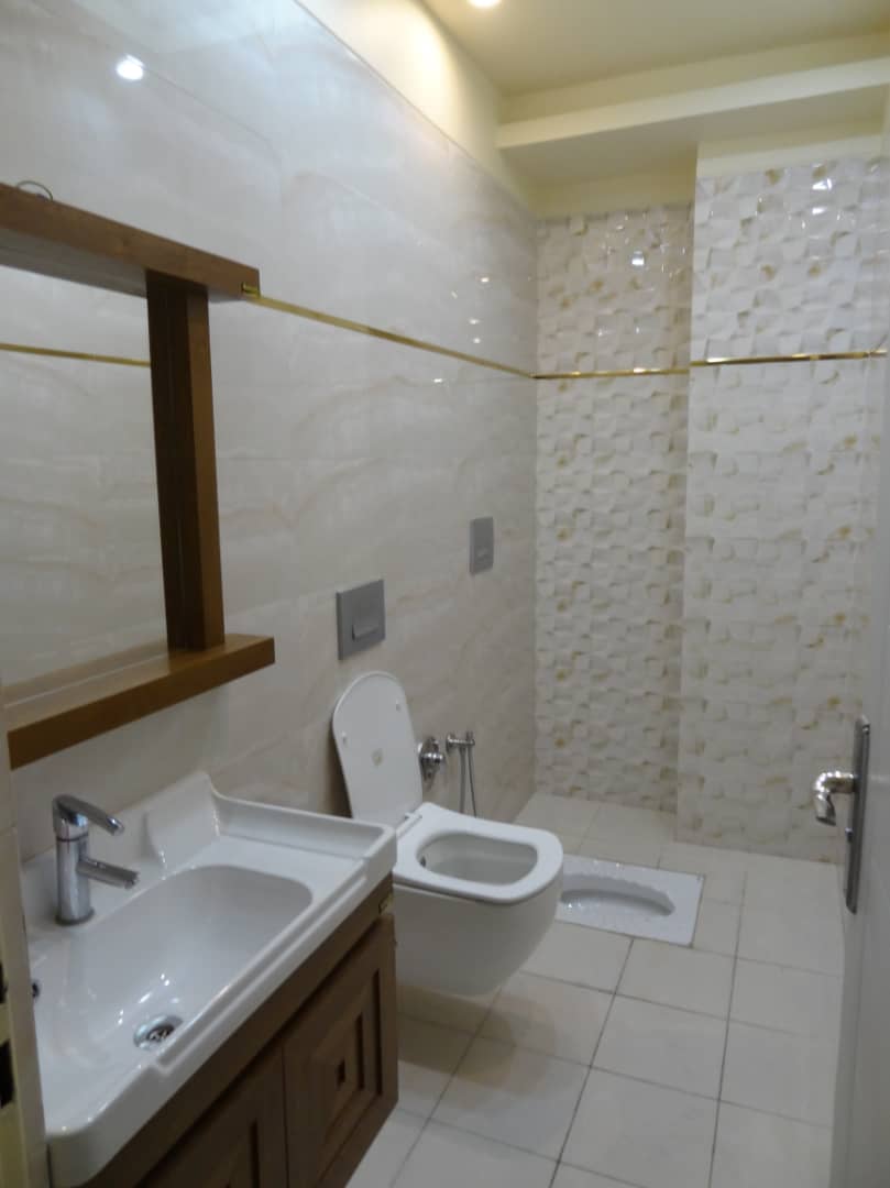 رهن آپارتمان165متری /سه خواب /کلید نخورده