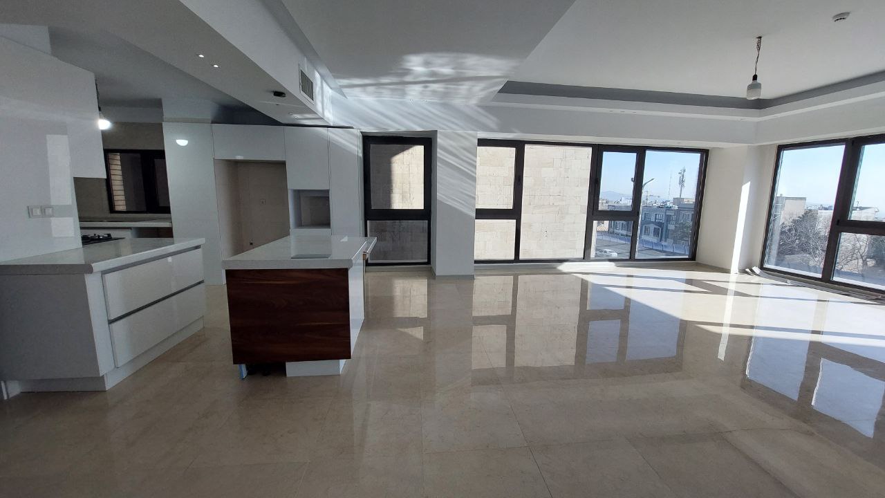 فروش آپارتمان 170 متر سه خواب فرمانیه شرقی