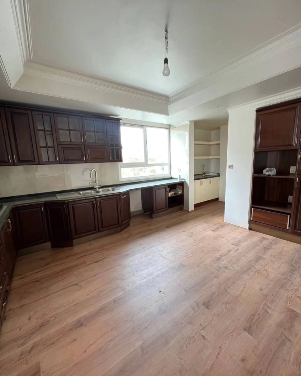 اجاره آپارتمان 205 متر نیاوران تاپ لوکیشن