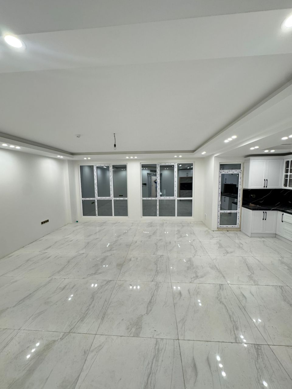 اجاره آپارتمان 100متر /2خواب/کلید نخورده