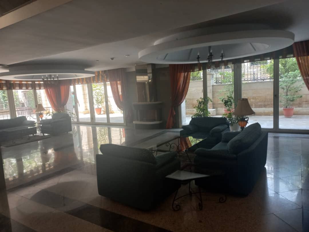 فروش آپارتمان 203 متر گل سنگ
