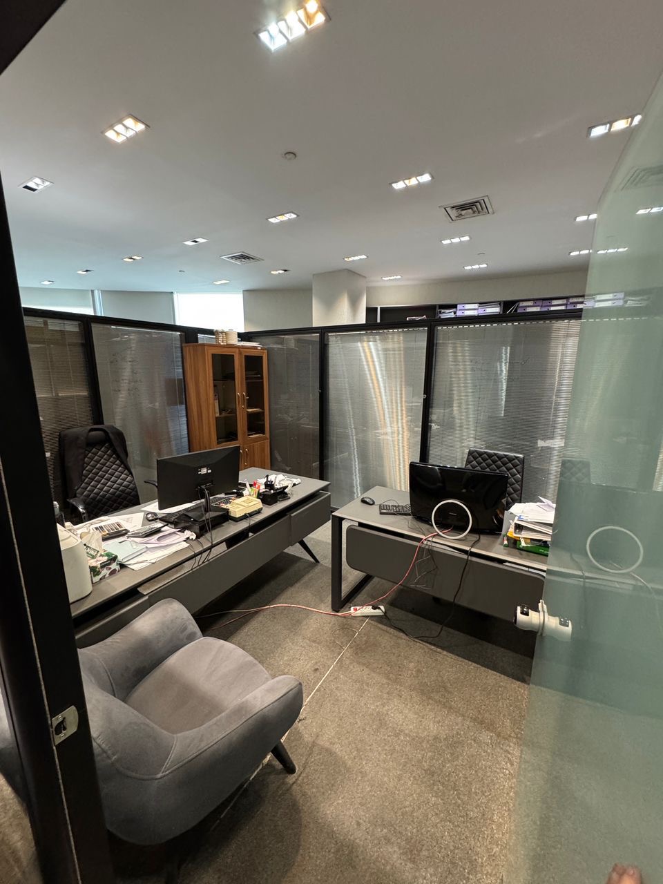 اجاره اداری 150 متر  اطلس مال