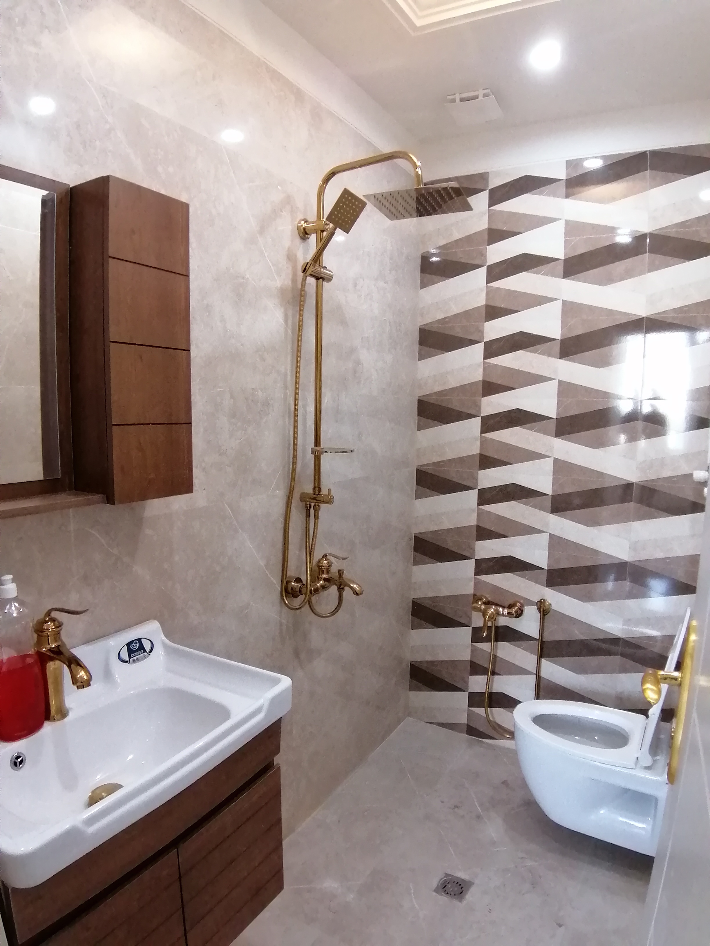 فروش آپارتمان 90 متر تسلیمی تاپ لوکیشن