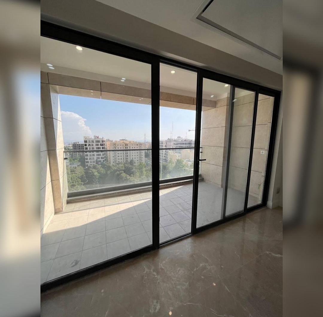 فروش آپارتمان 110 متر دولت لوکس ترین ساختمان دیباجی