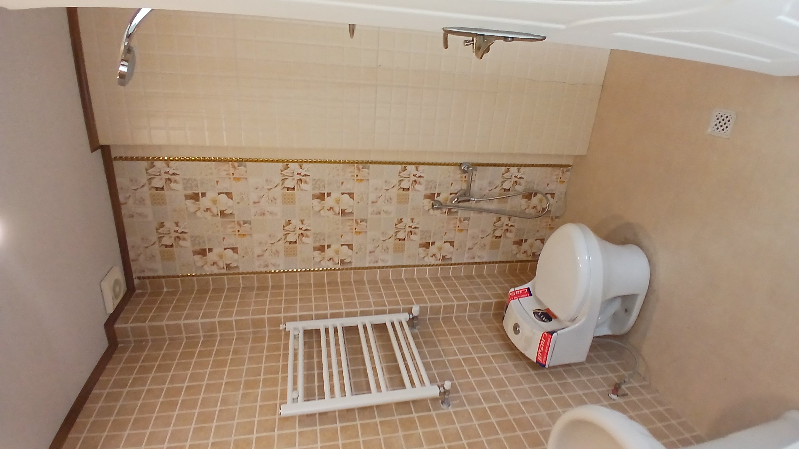 فروش آپارتمان 98 متر هفت حوض دوخواب فول امکانات نورگیر بی نظیر