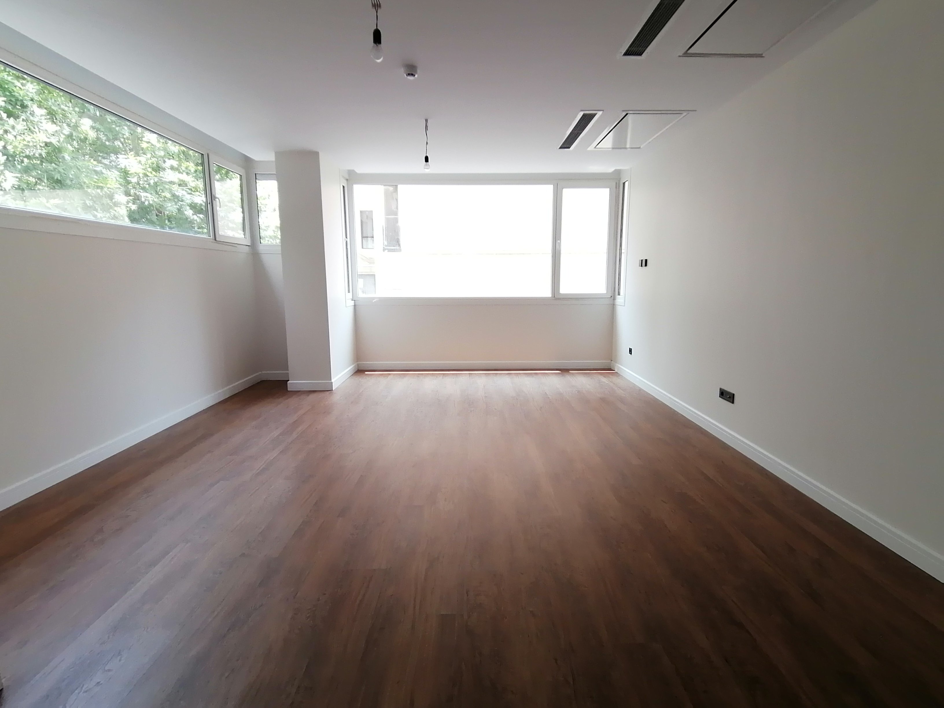 فروش آپارتمان 125متر فرمانیه 2خواب مستر عمار تماما نور مستقیم