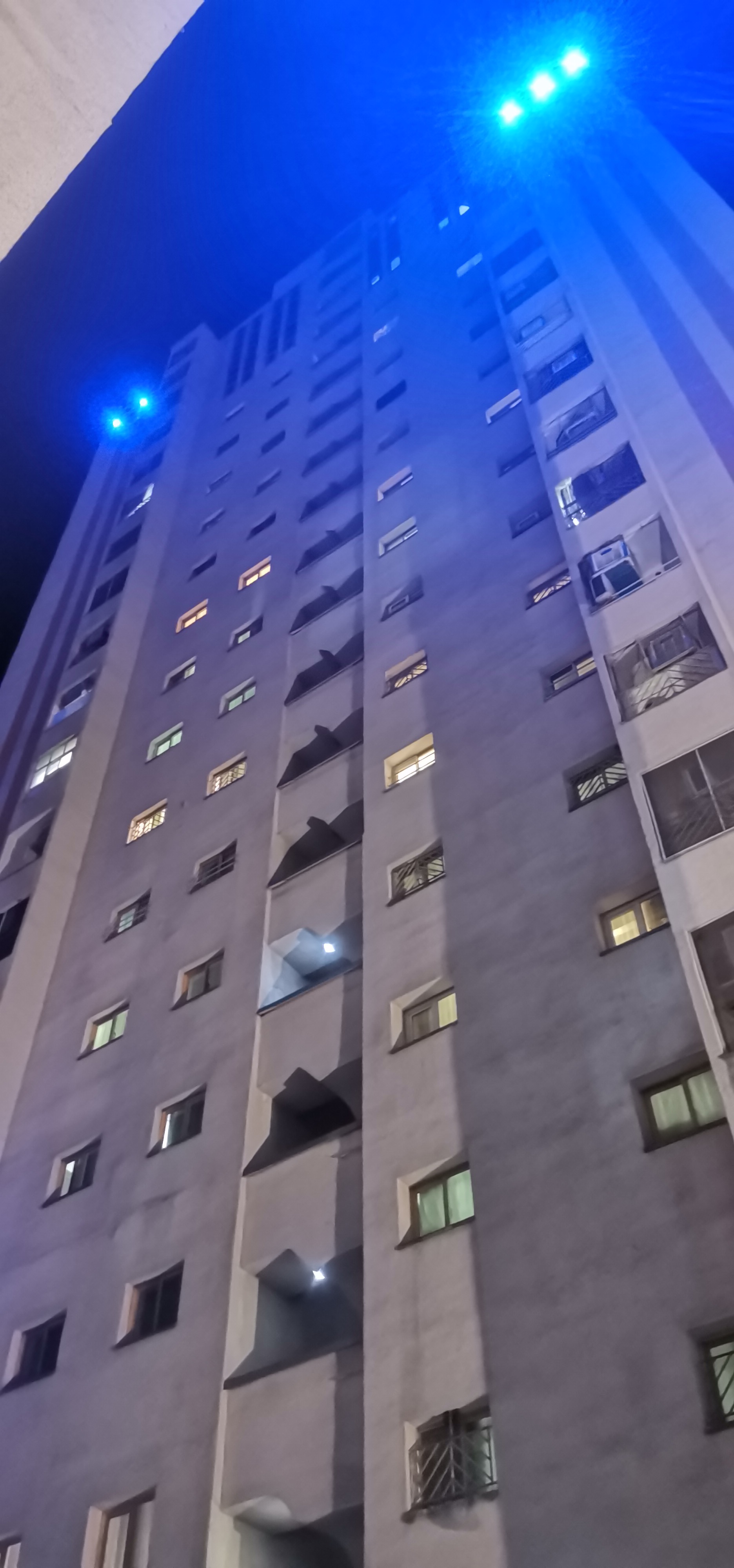 اجاره آپارتمان 130متر ازگل منظره کل شهر