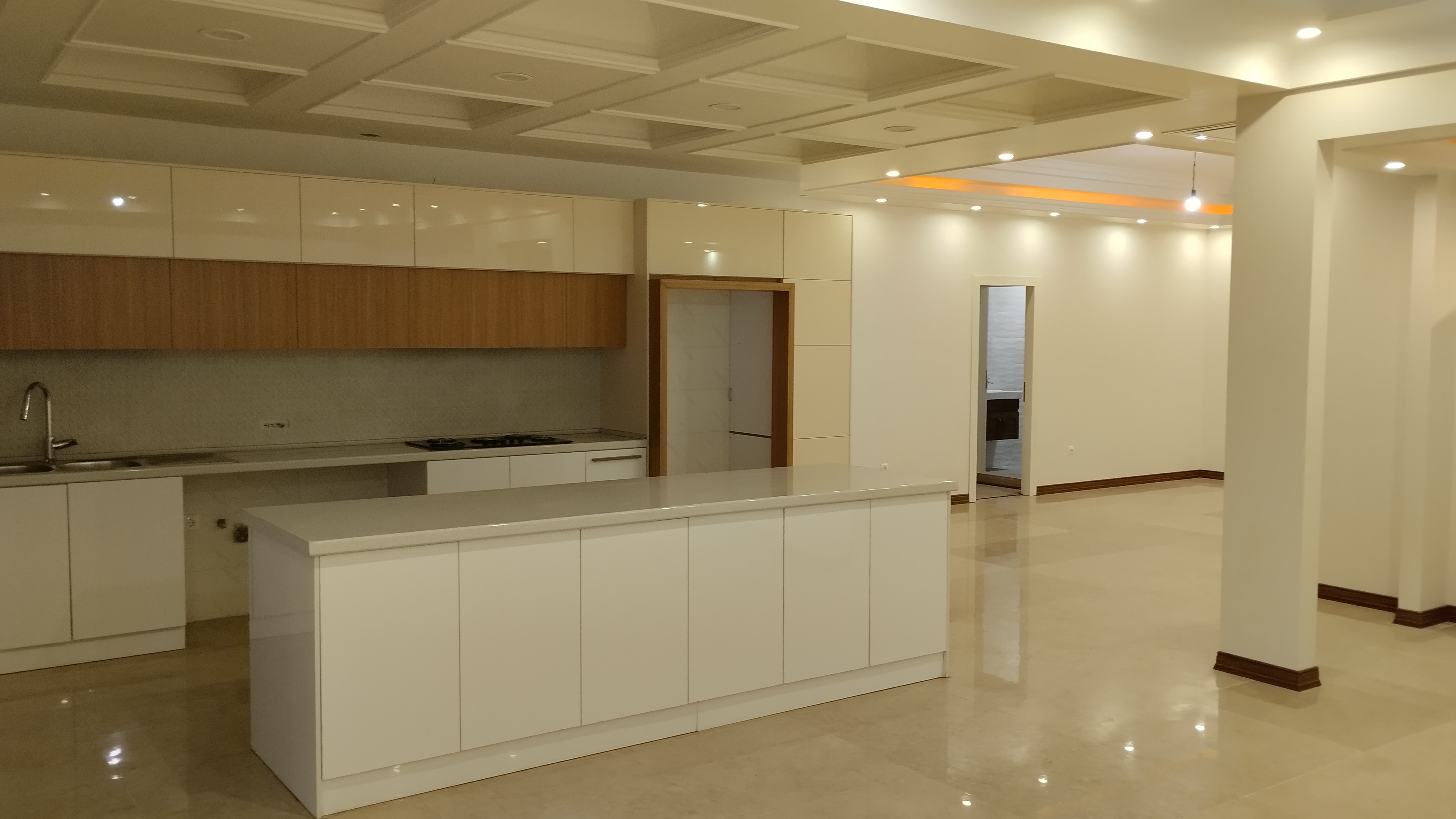 فروش آپارتمان 200 متر نیاوران 3 خواب فول امکانات آبکوه