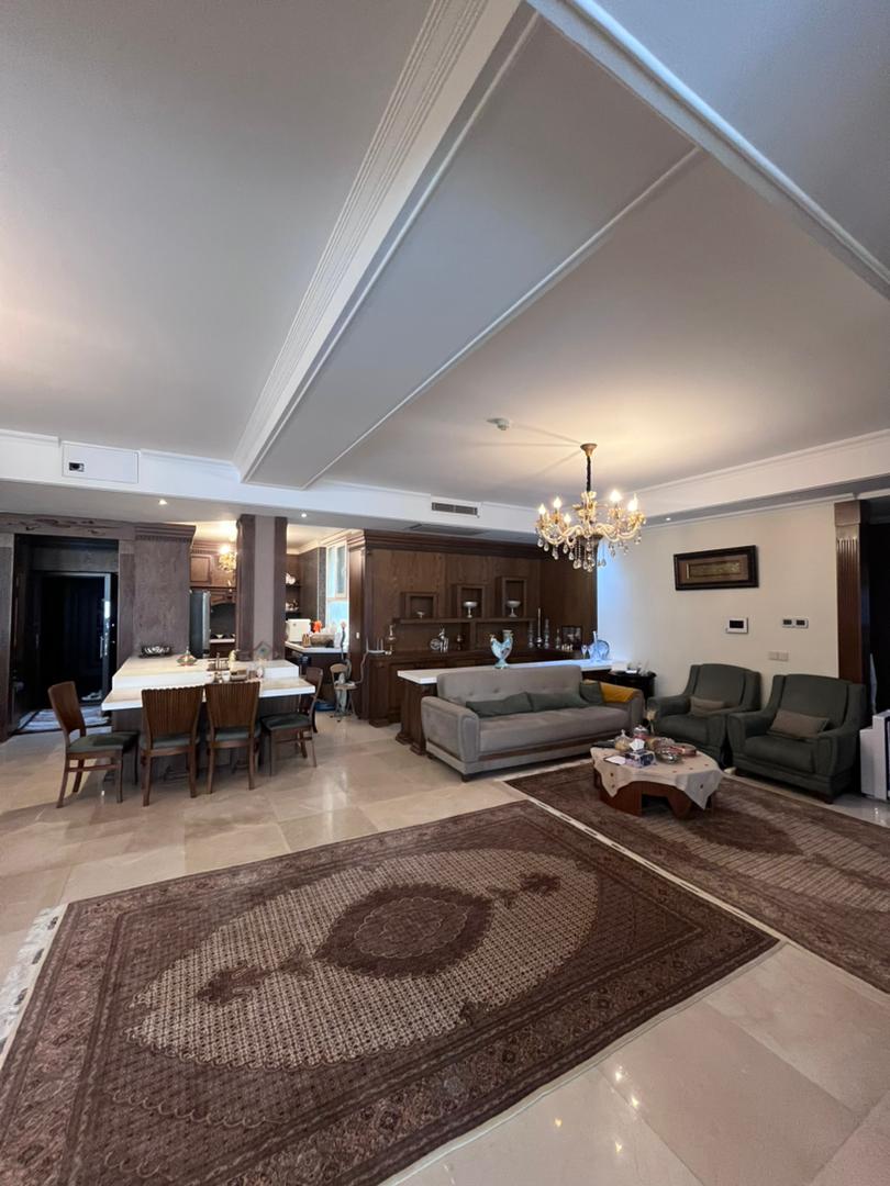 فروش آپارتمان 210متر سپند تاپ لوكيشن