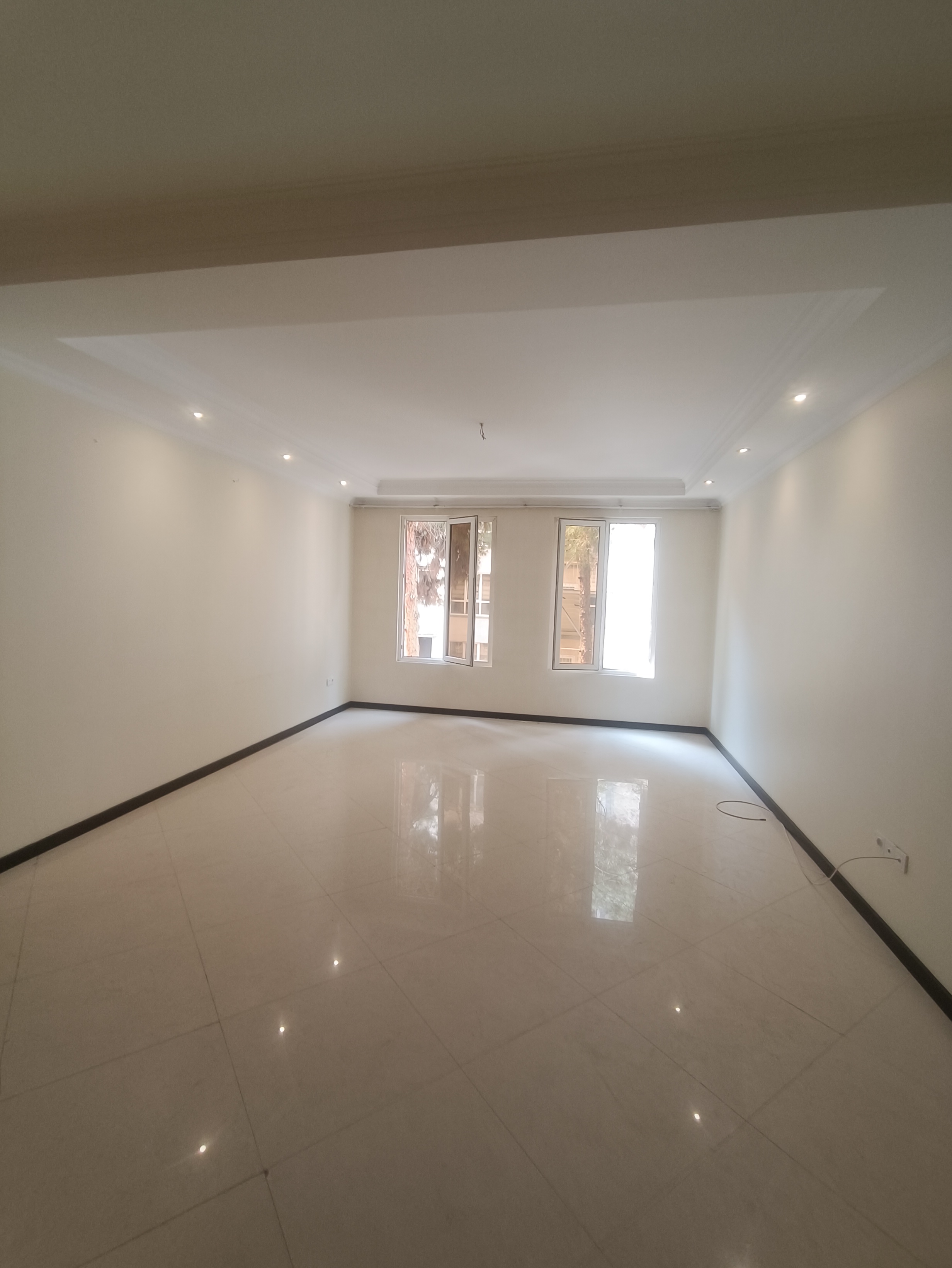 فروش آپارتمان 94 متر اراج فول امکانات