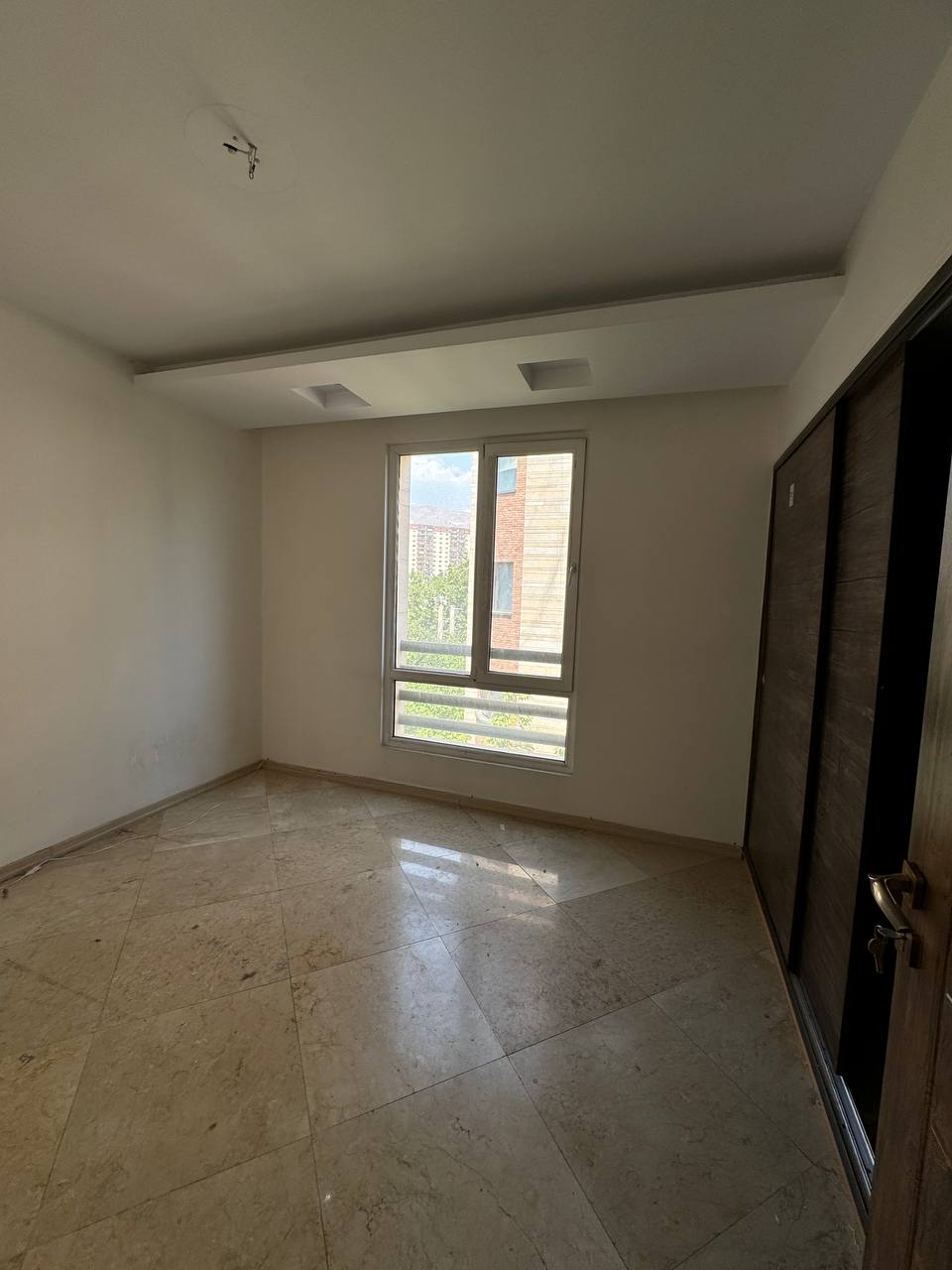 فروش آپارتمان 139متری 3خواب در فرمانیه 2 پارکینگه