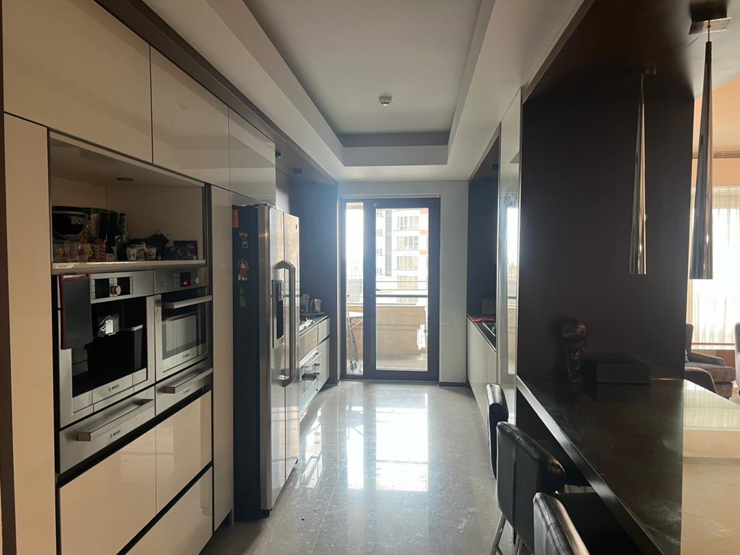 فروش اپارتمان 205 متر فرمانیه تاپ لوکیشن