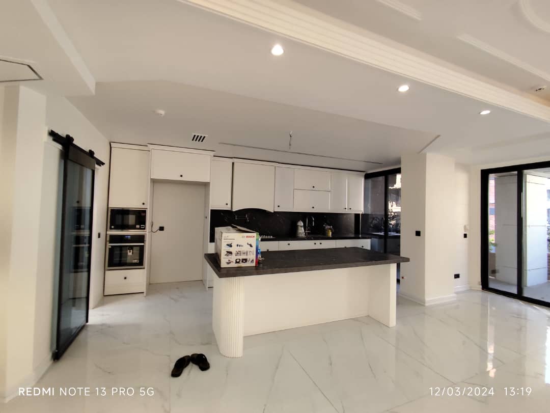 اجاره آپارتمان 200 ماری در نیاوران