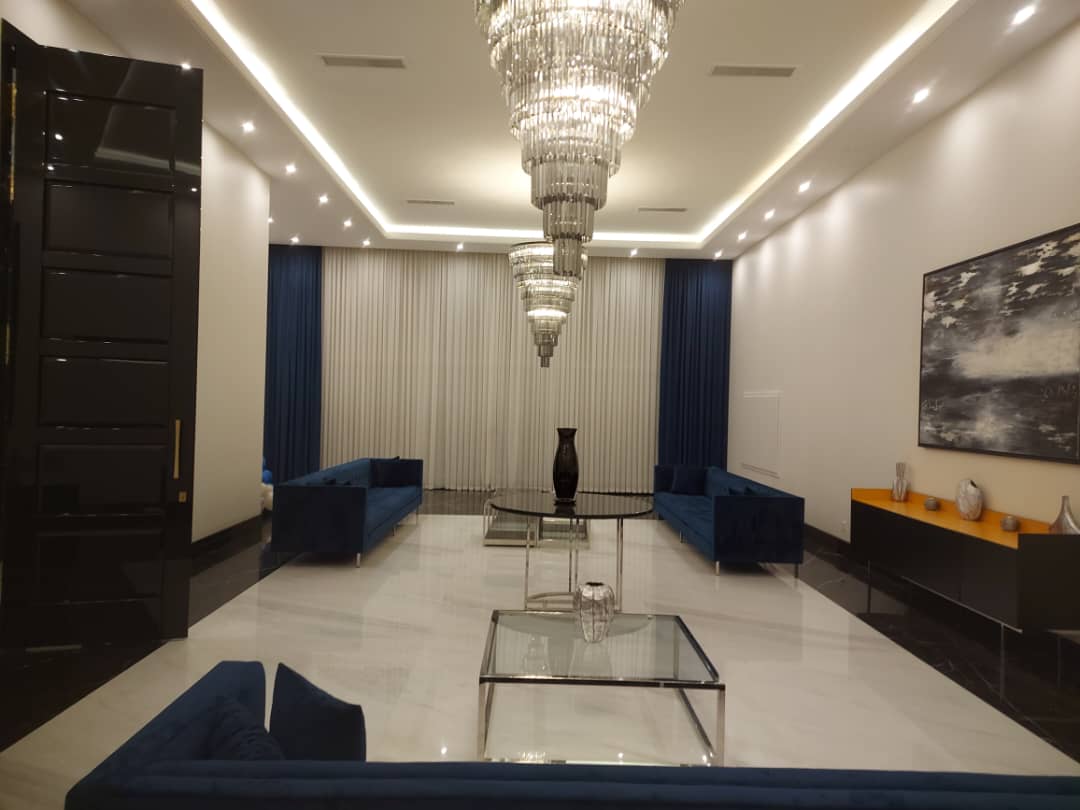 فروش آپارتمان 270متر فرمانیه 30متر تراس