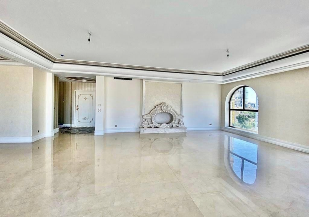 115 متر در جهان‌تاب