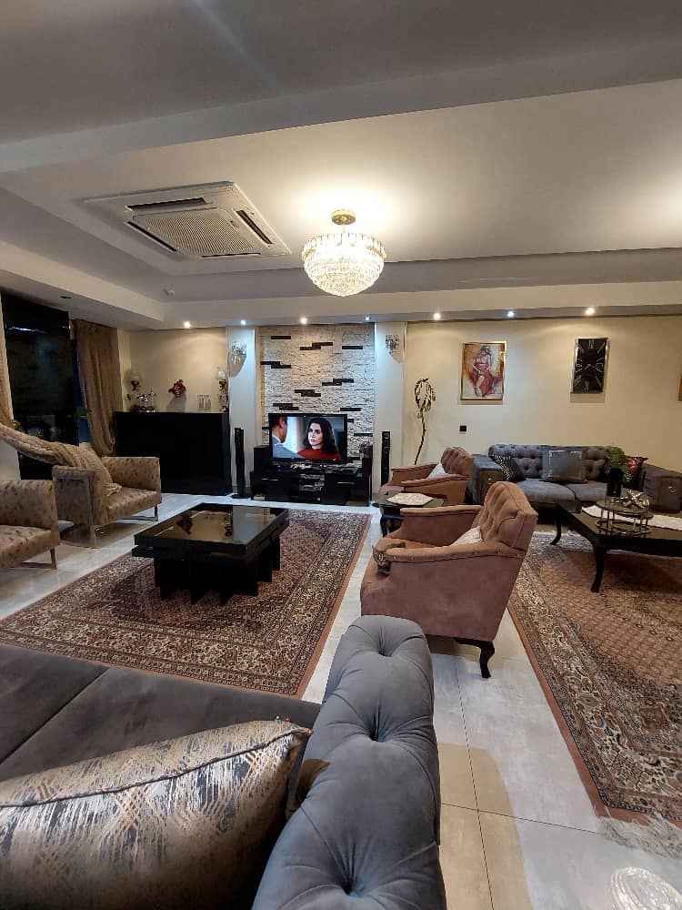 اجاره اپارتمان 260متر سه خواب فول مشاعات