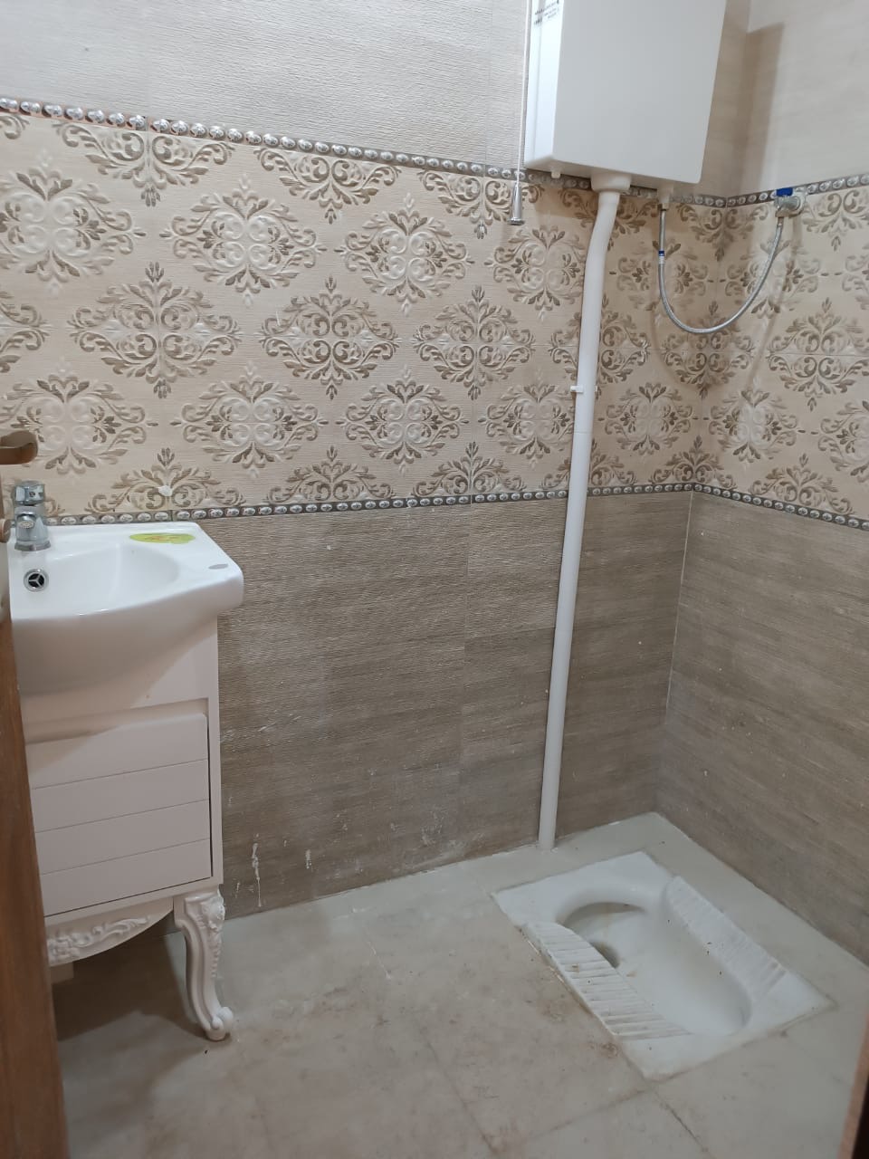 فروش اپارتمان 135 متر هفت حوض خوش نقشه غرق نور