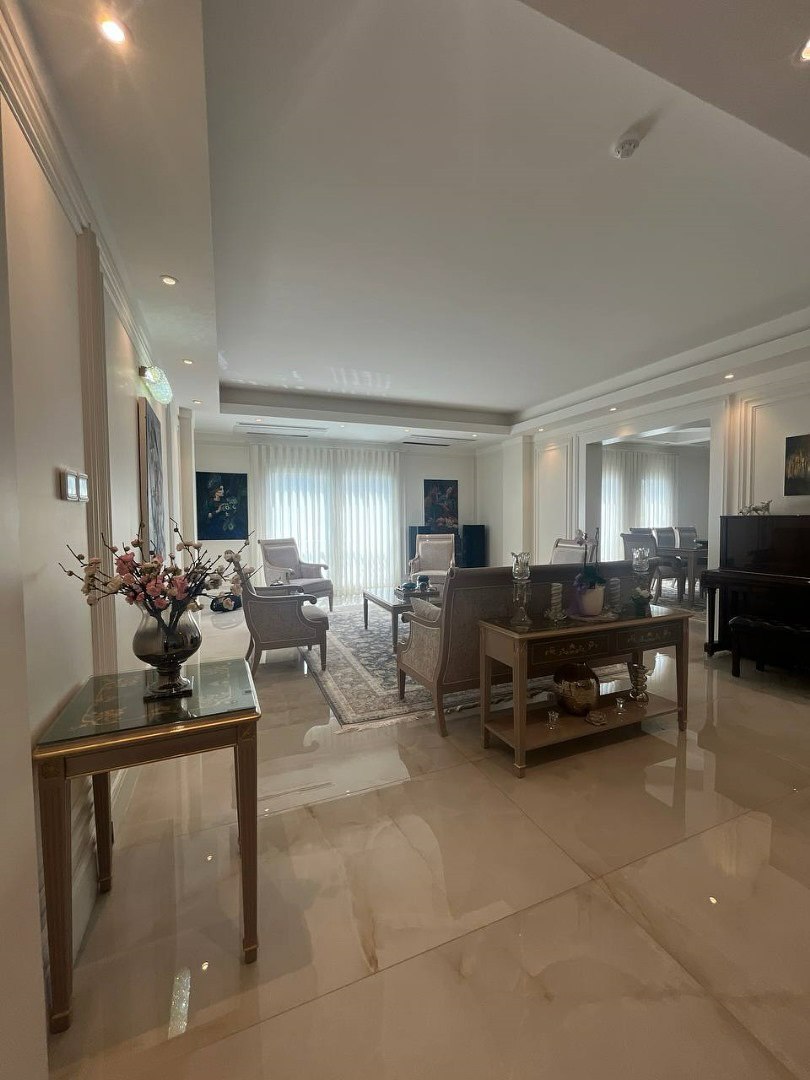 اجاره آپارتمان 220 متر نیاوران فول مشاعات 3 جهت نور