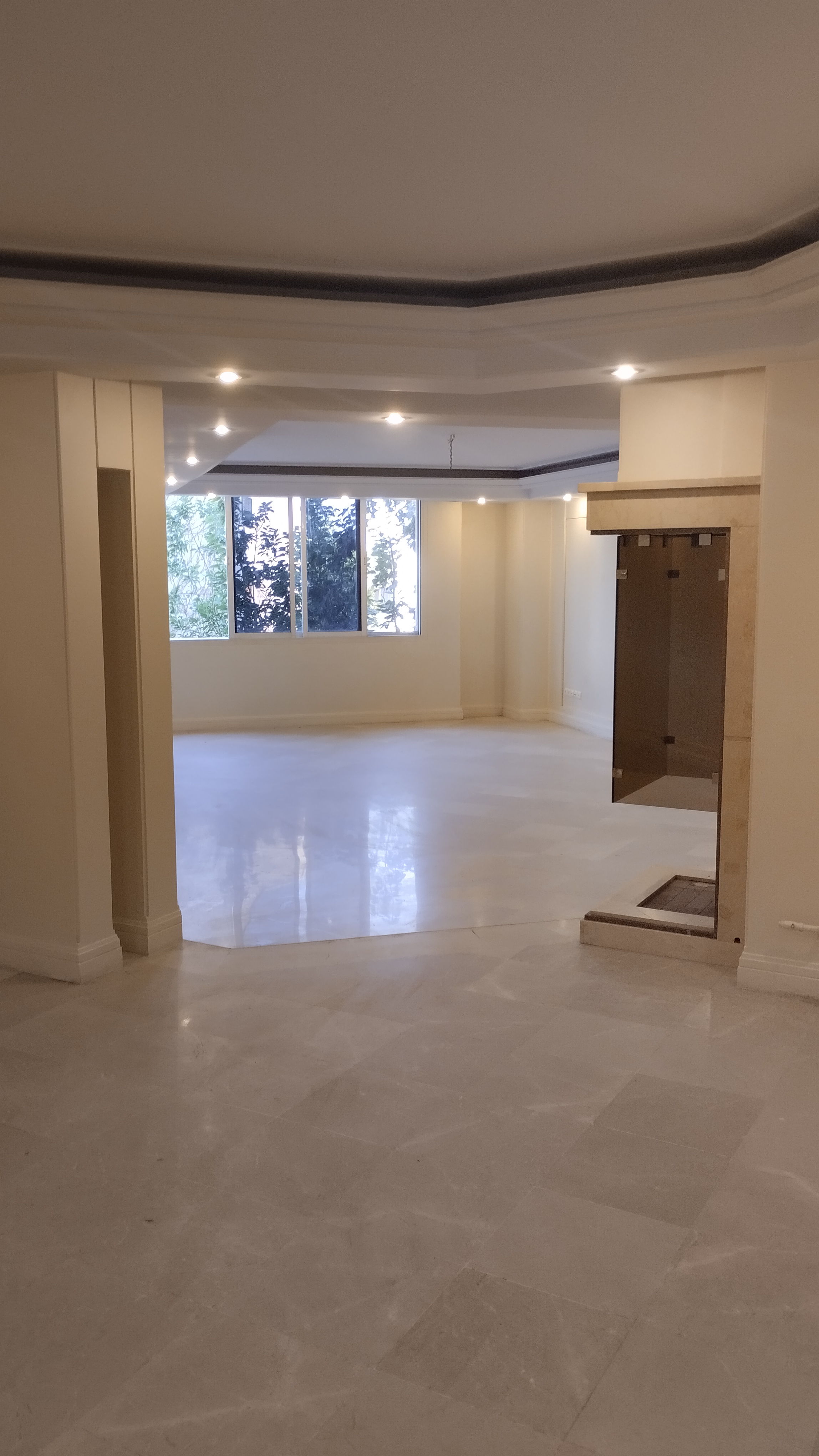فروش آپارتمان 200 متر نیاوران 3 خواب فول امکانات