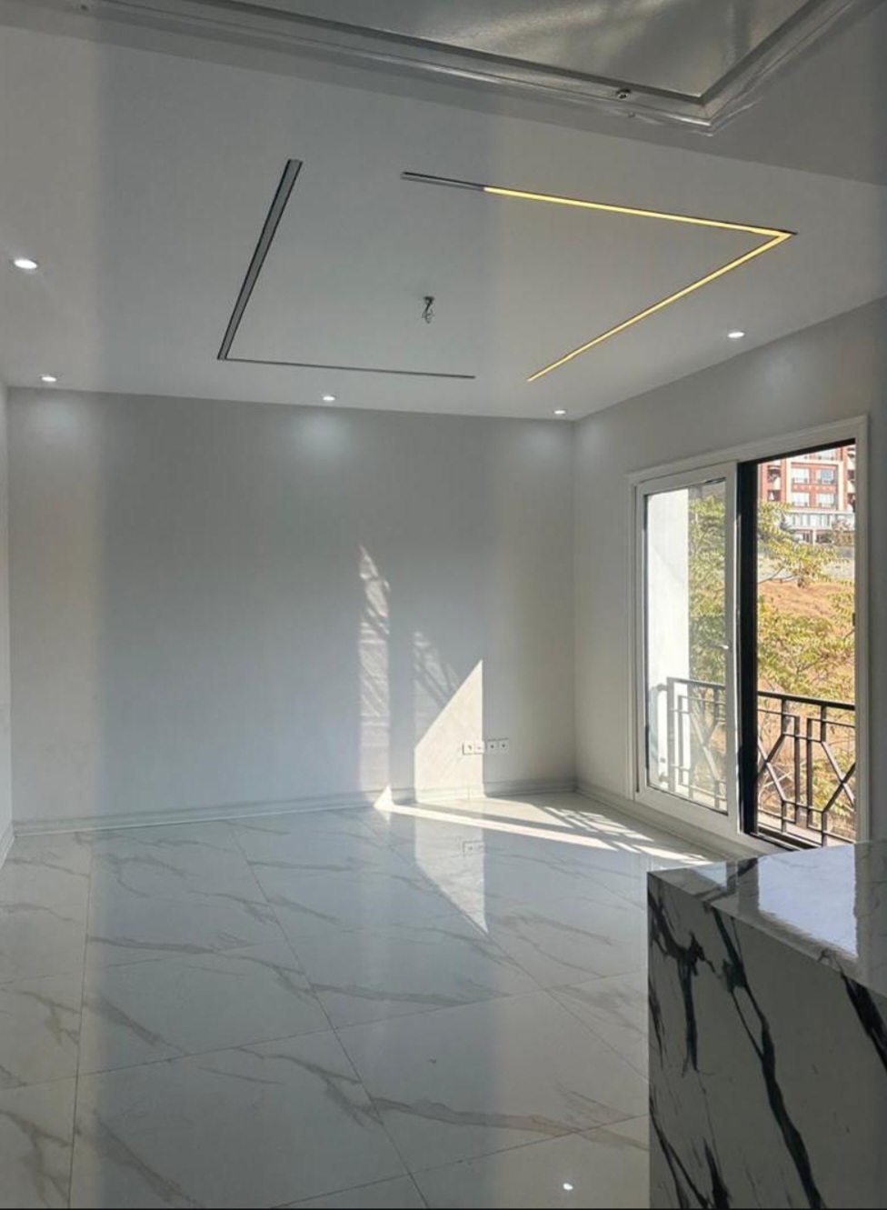 فروش آپارتمان 77 متر دولت  آکواریوم نور