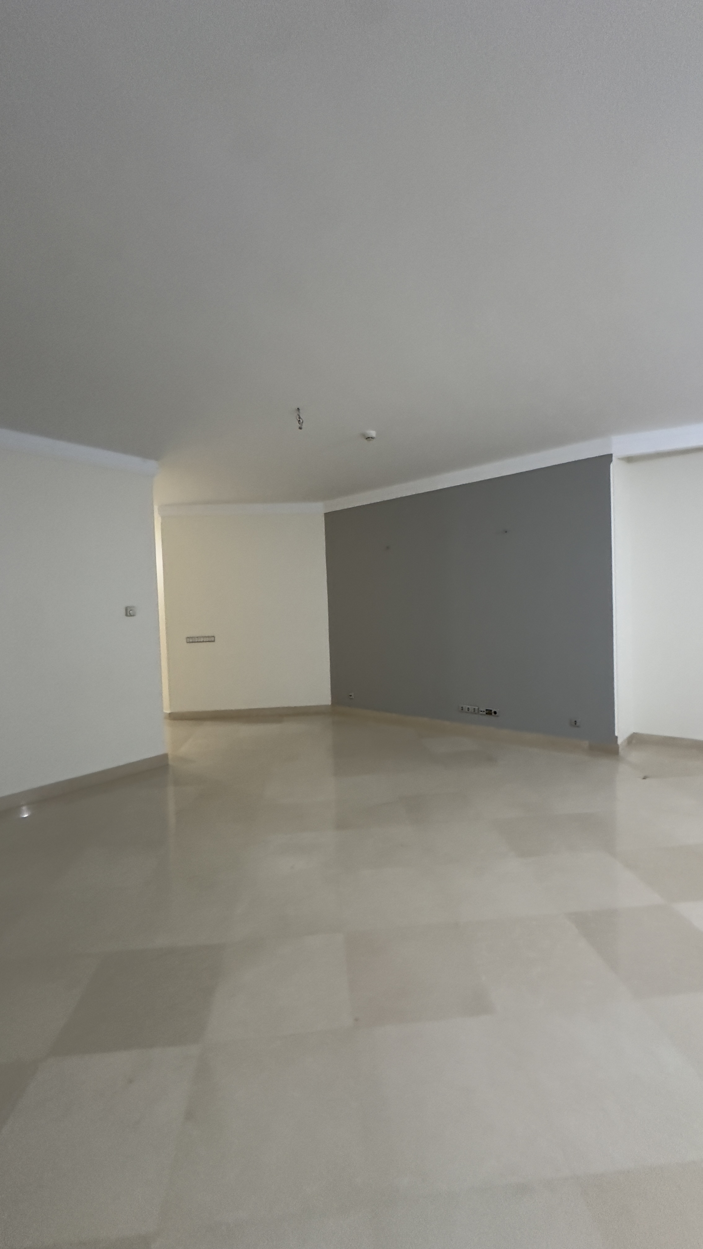 اجاره آپارتمان 305متر‌ سمبل 4 خواب‌مستر