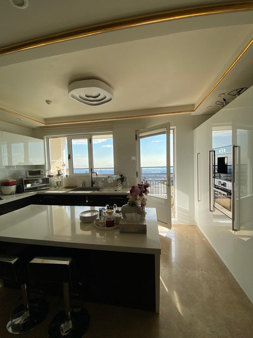 فروش آپارتمان 200متر نیاوران