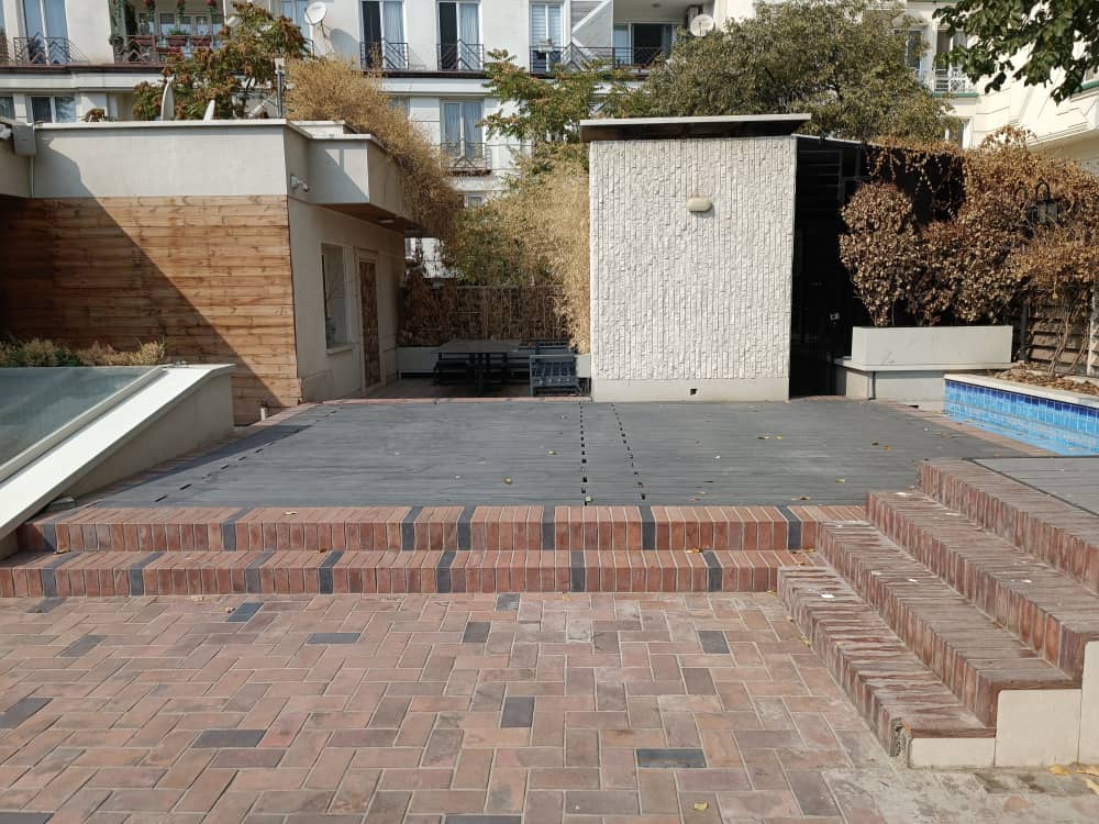 اجاره دربستی 1300 متری نیاوران