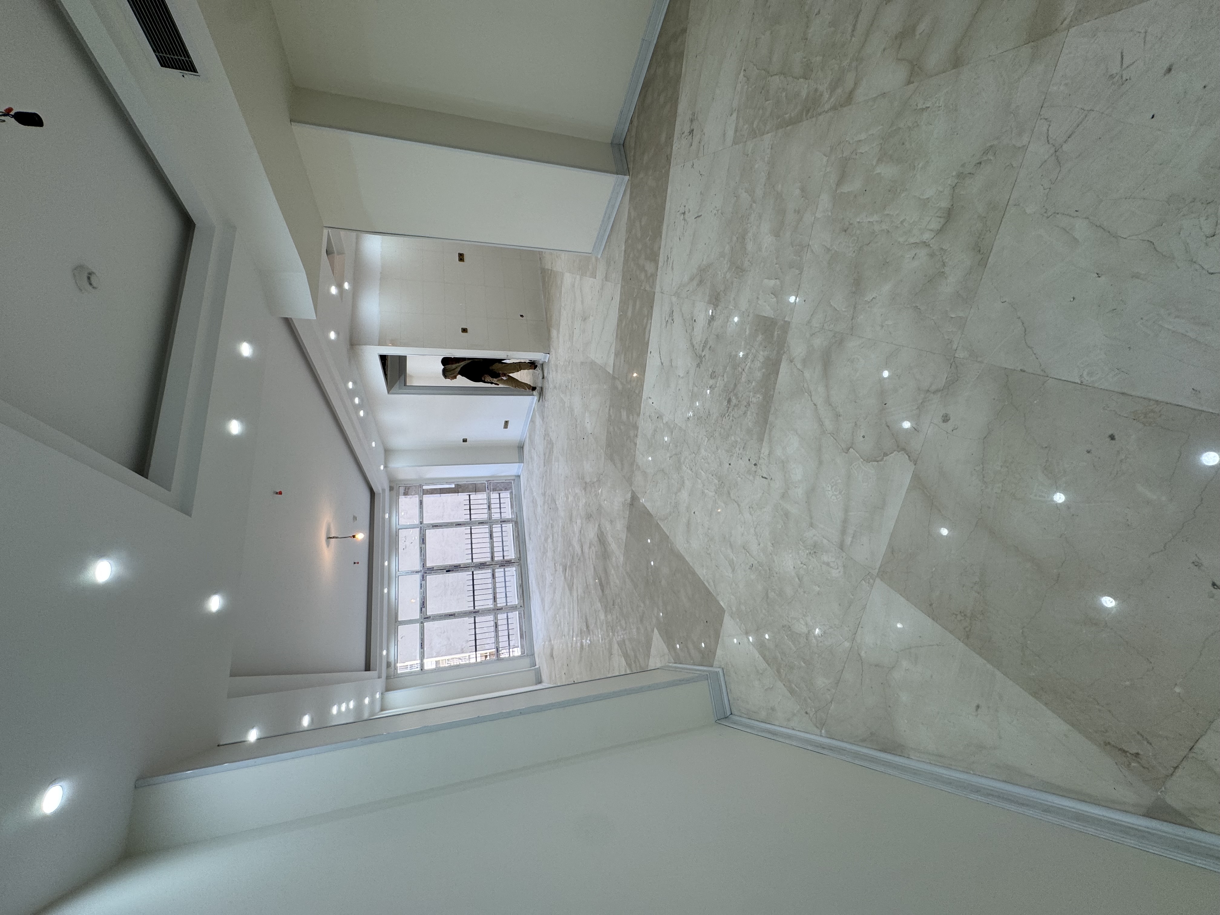 رهن اپارتمان 145 متری 2 خوابه کلید نخورده