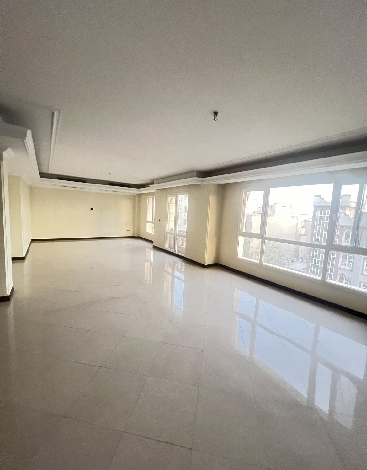 فروش آپارتمان 123 متر 3 خواب دروس خیره کننده