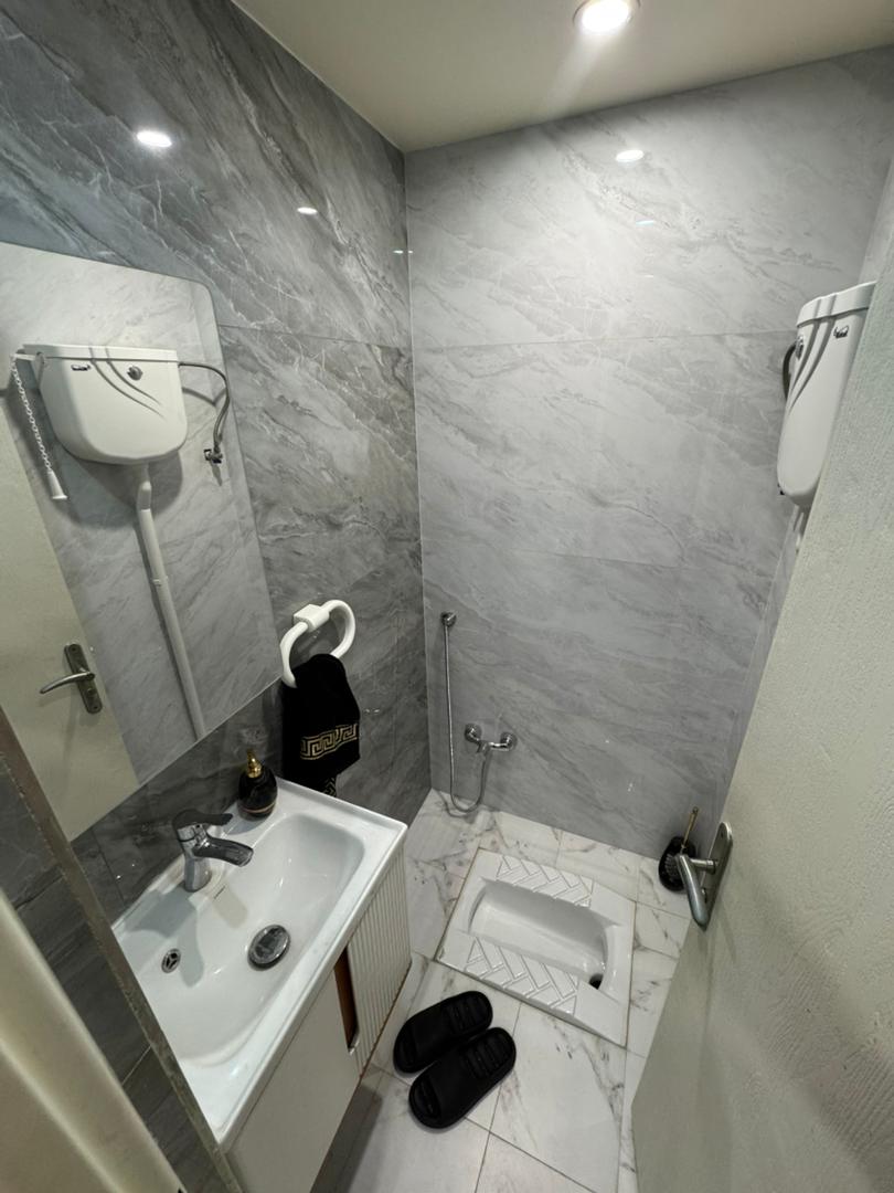 رهن و اجاره اپارتمان 90متری 2خوابه فول امکانات