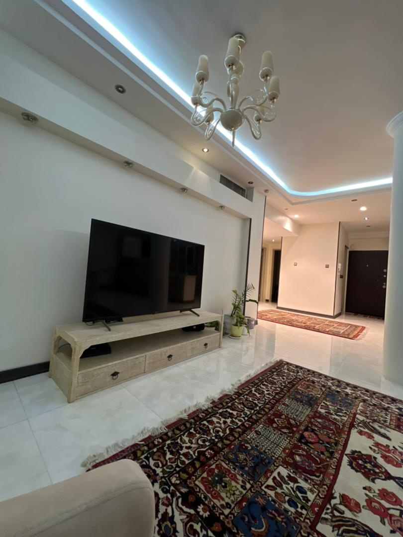 فروش آپارتمان 180متر نیاوران مشاعات فعال