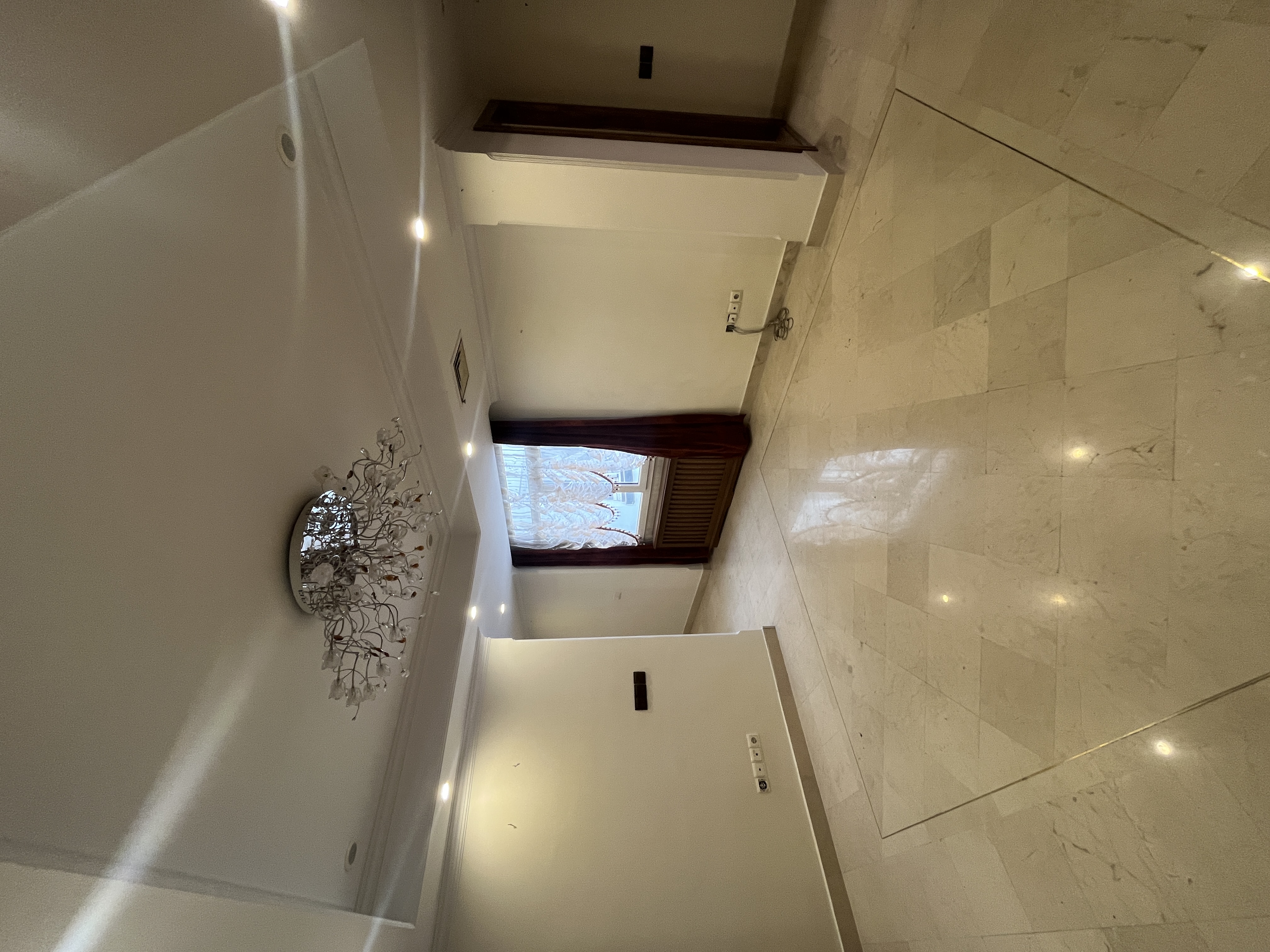 اجاره آپارتمان 170 متر کامرانیه ویو سفارت ایتالیا تراس قابل چیدمان