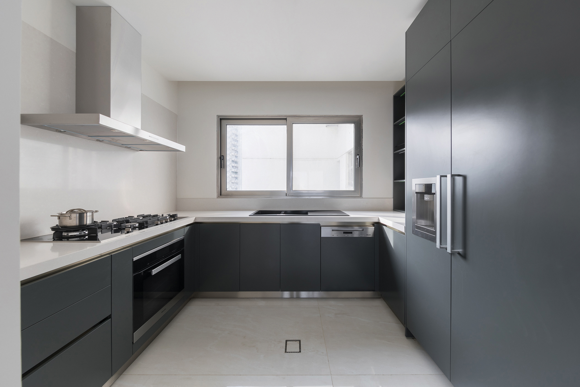 فروش‌ آپارتمان 180 متر فرمانیه فول بازسازی مدرن