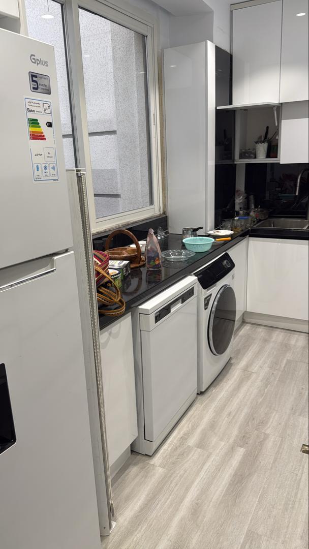 فروش آپارتمان 80 متر دربند غرق نور