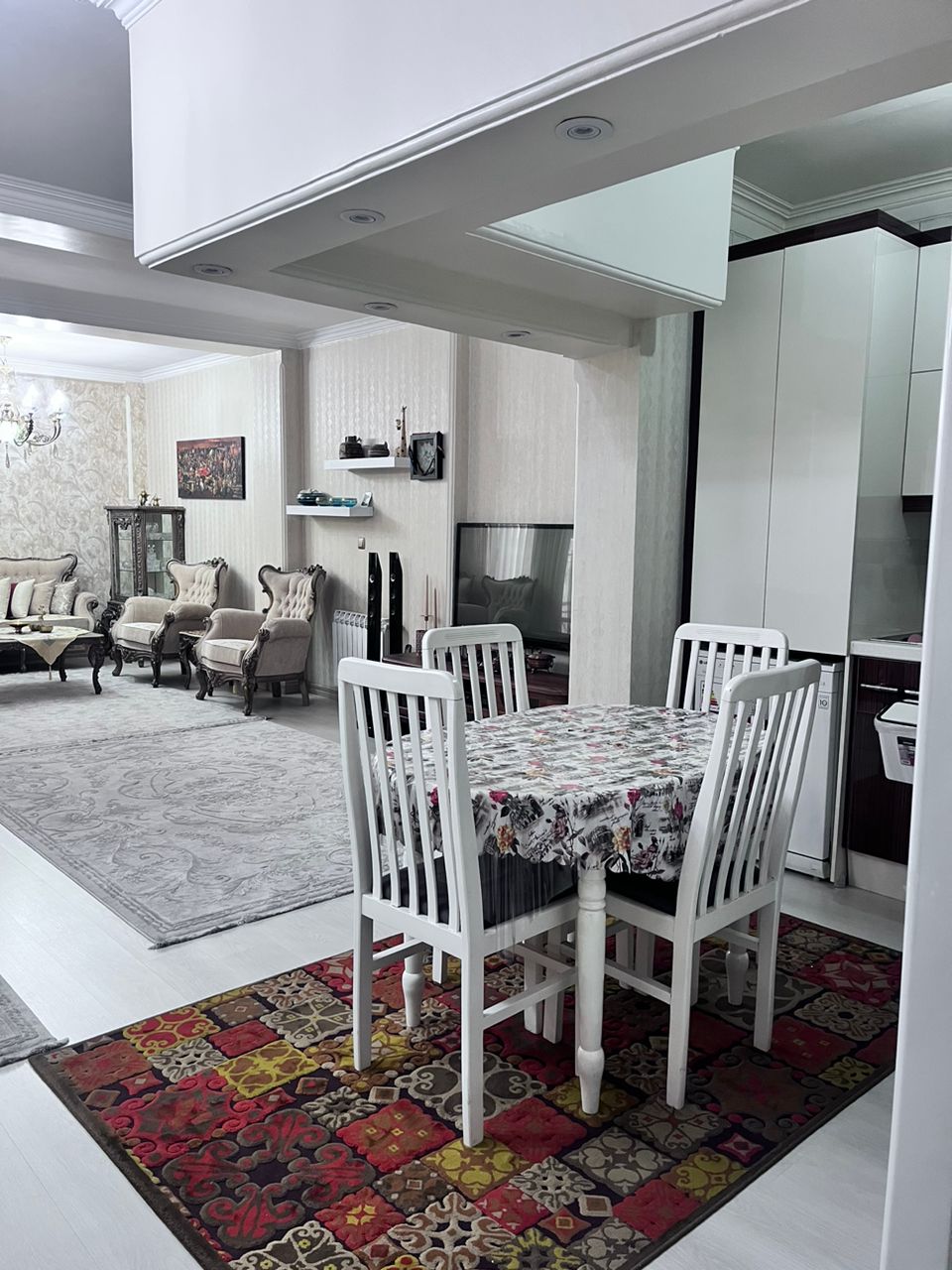 فروش آپارتمان در نیاوران منظریه