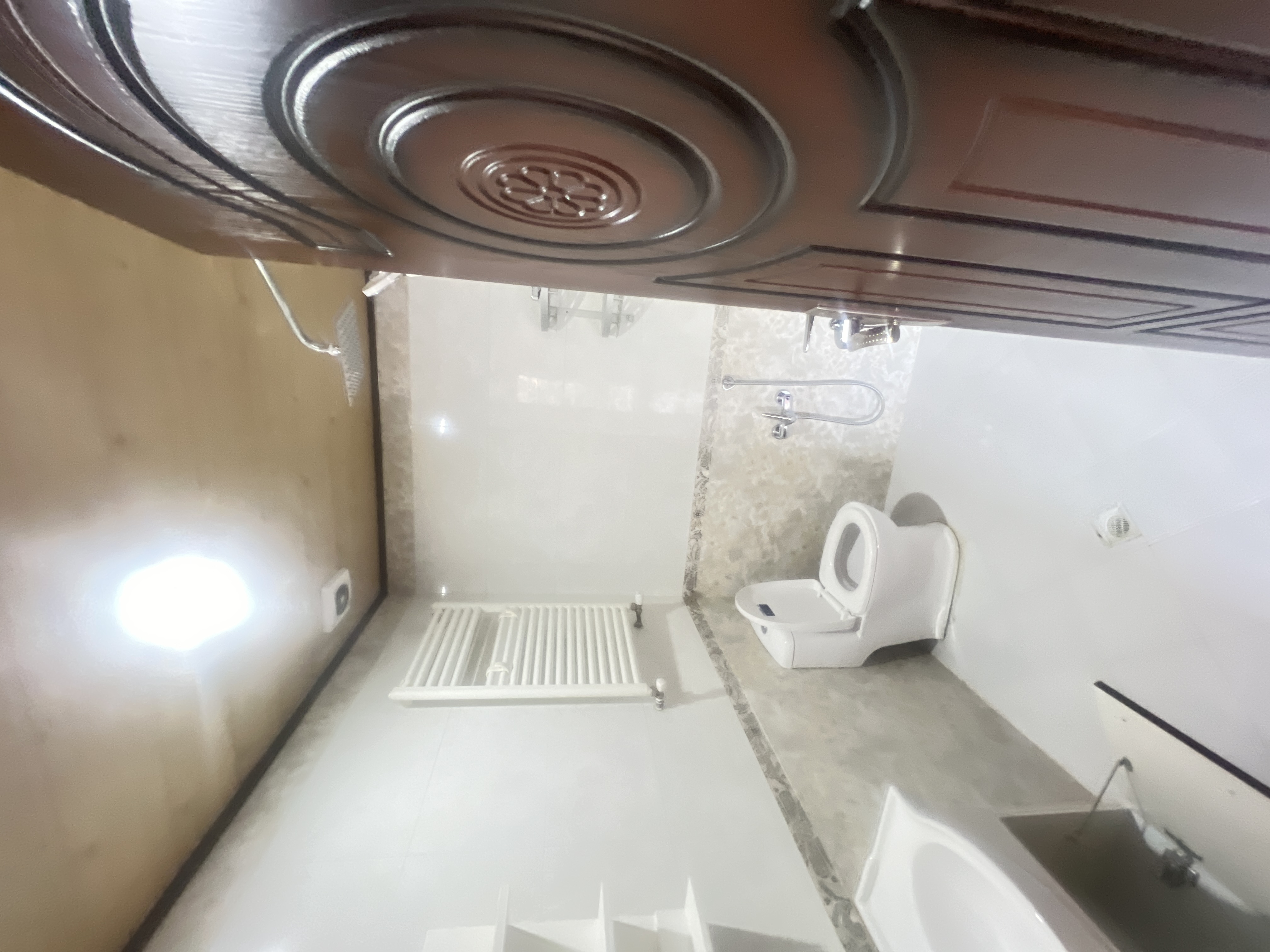 فروش آپارتمان 125 متر دولت 3 خواب 2 پارکینگ