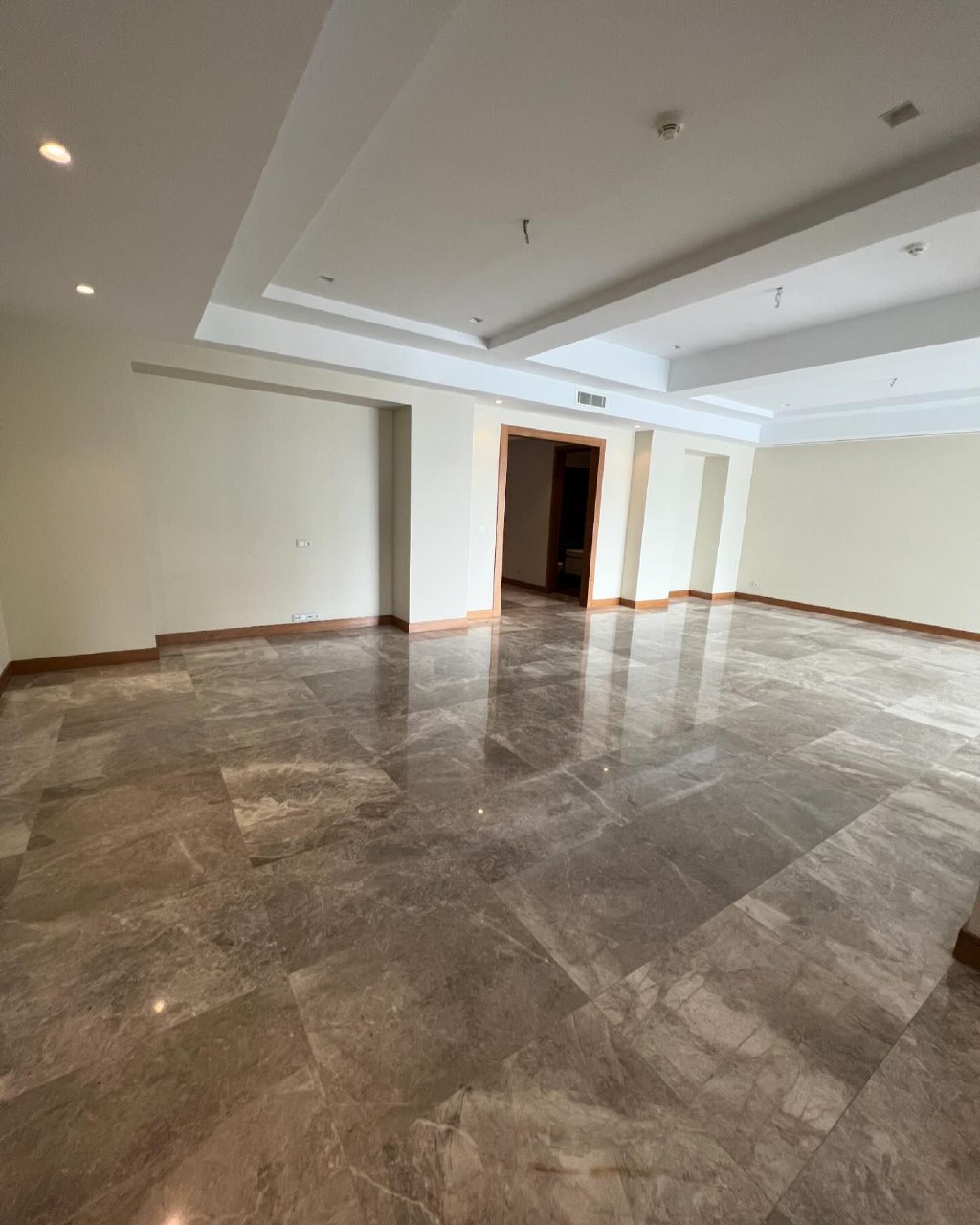 فروش آپارتمان 150 متر نیاوران 2پارکینگ